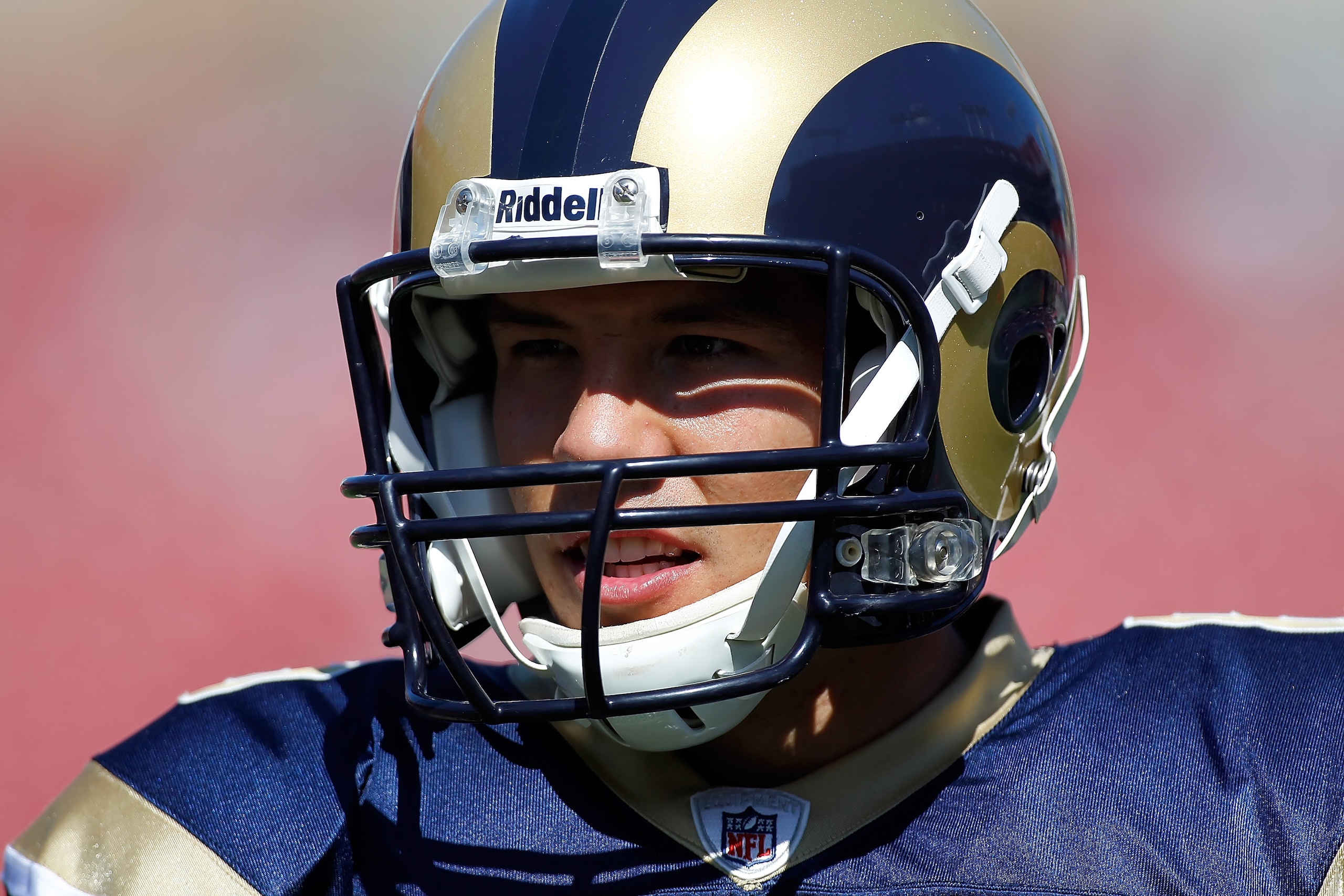TAMPA, FL - OCTOBER 24:  Quarterback Sam Bradford #8 of the St. Louis Rams warms up prior to the start of the game against the Tampa Bay Buccaneers at Raymond James Stadium on October 24, 2010 in Tampa, Florida.  (Photo by J. Meric/Getty Images)