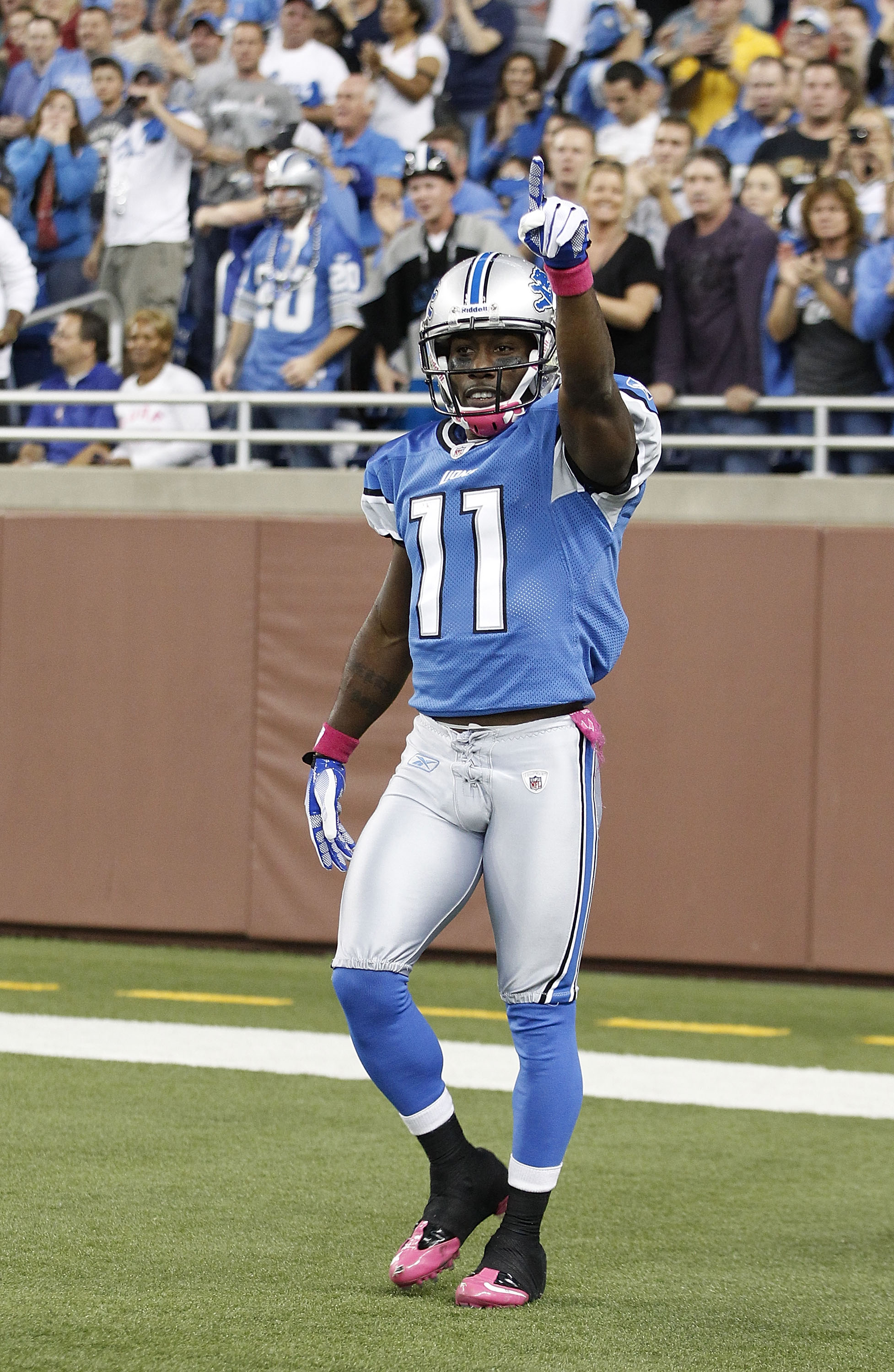 DETROIT - OCTOBER 10:  Stefan Logan #11 of the Detroit Lions returns a second quarter kickoff 105 yards during the game against the St. Louis Rams at Ford Field on October 10, 2010 in Detroit, Michigan.  (Photo by Leon Halip/Getty Images)