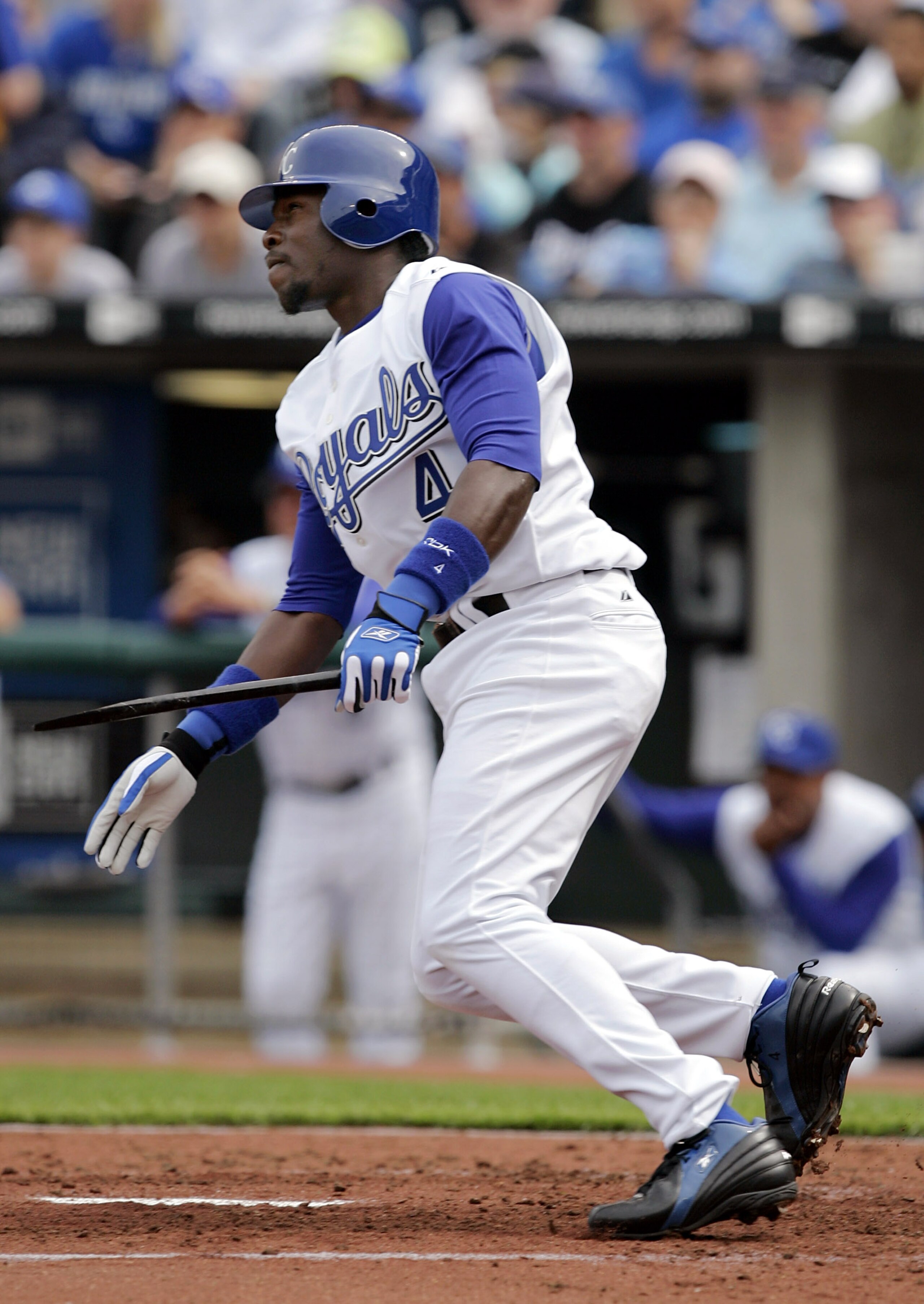 KANSAS CITY, MO - APRIL 11:  Angel Berroa #4 of the Kansas City Royals breaks his bat on a single against the Seattle Mariners in the second inning on opening day on April 11, 2005 at Kauffman Stadium in Kansas City, Missouri. The Mariners won 8-2.  (Phot