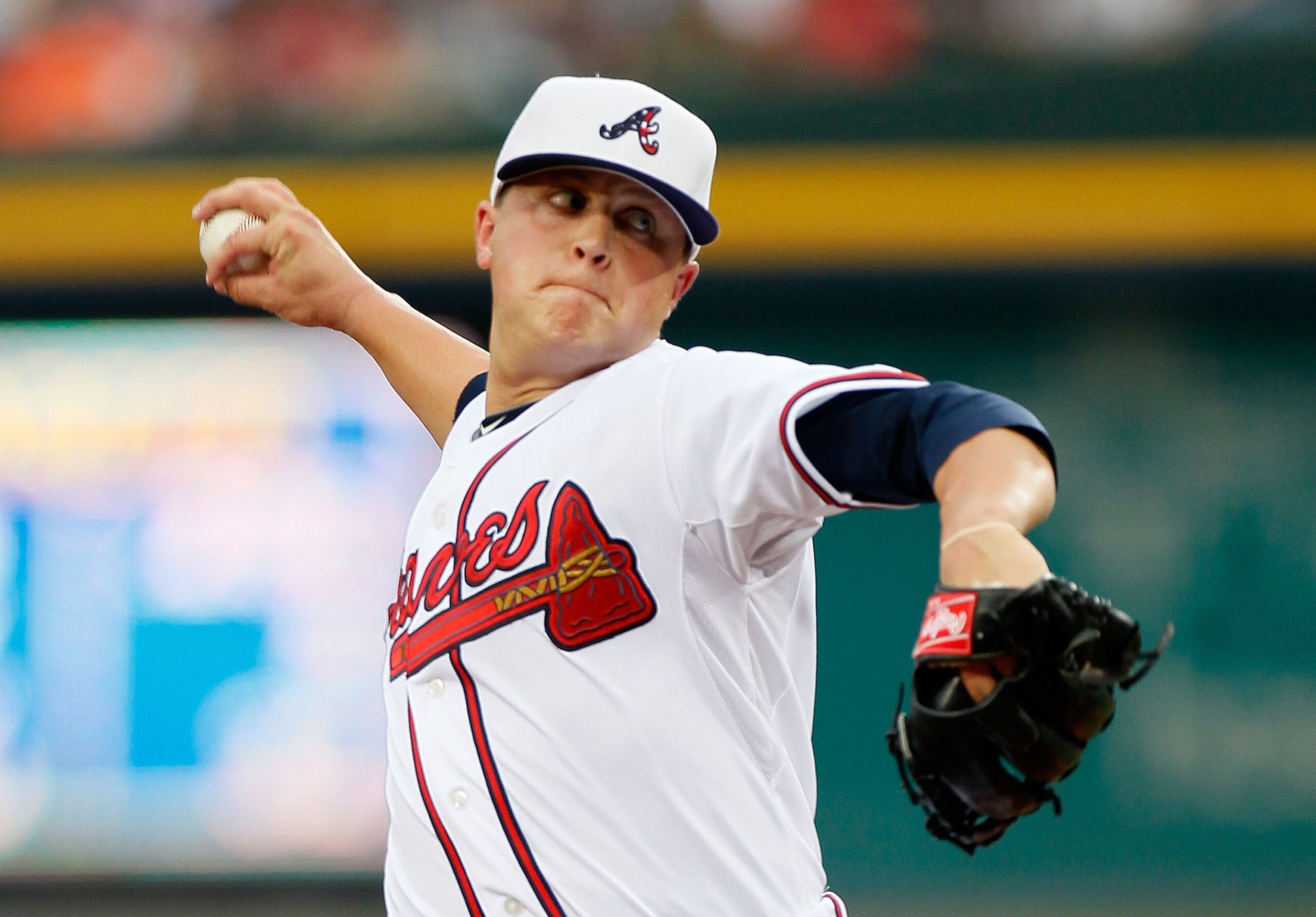 ATLANTA - JULY 02:  Pitcher Kris Medlen #54 of the Atlanta Braves against the Florida Marlins at Turner Field on July 2, 2010 in Atlanta, Georgia.  (Photo by Kevin C. Cox/Getty Images)