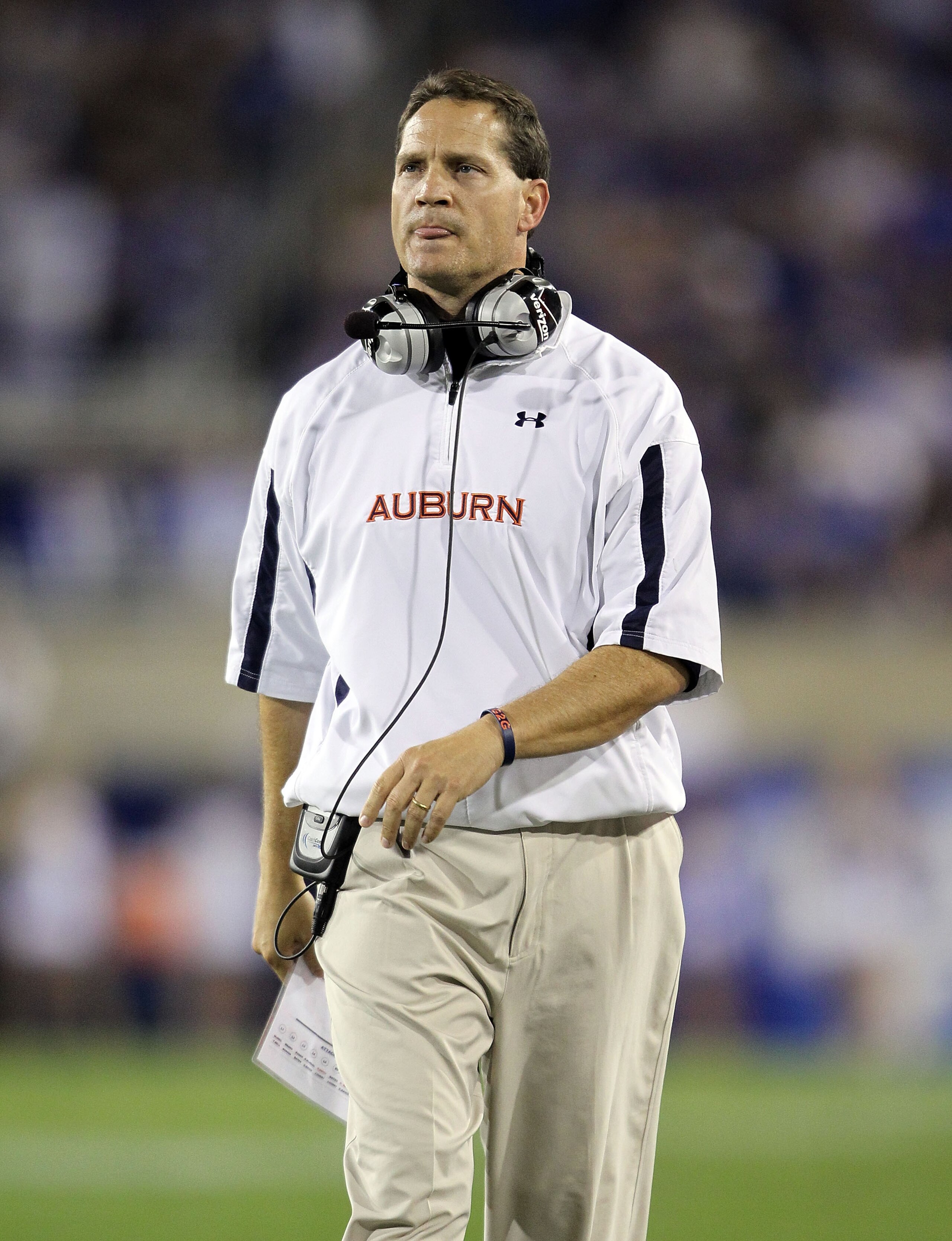LEXINGTON, KY - OCTOBER 09: Gene Chizik the Head Coach of the Auburn Tigers is pictured during the SEC game against the Kentucky Wildcats at Commonwealth Stadium on October 9, 2010 in Lexington, Kentucky. (Photo by Andy Lyons/Getty Images) LEXINGTON, KY - OCTOBER 09: Gene Chizik the Head Coach of the Auburn Tigers is pictured during the SEC game against the Kentucky Wildcats at Commonwealth Stadium on October 9, 2010 in Lexington, Kentucky. (Photo by Andy Lyons/Getty Images)