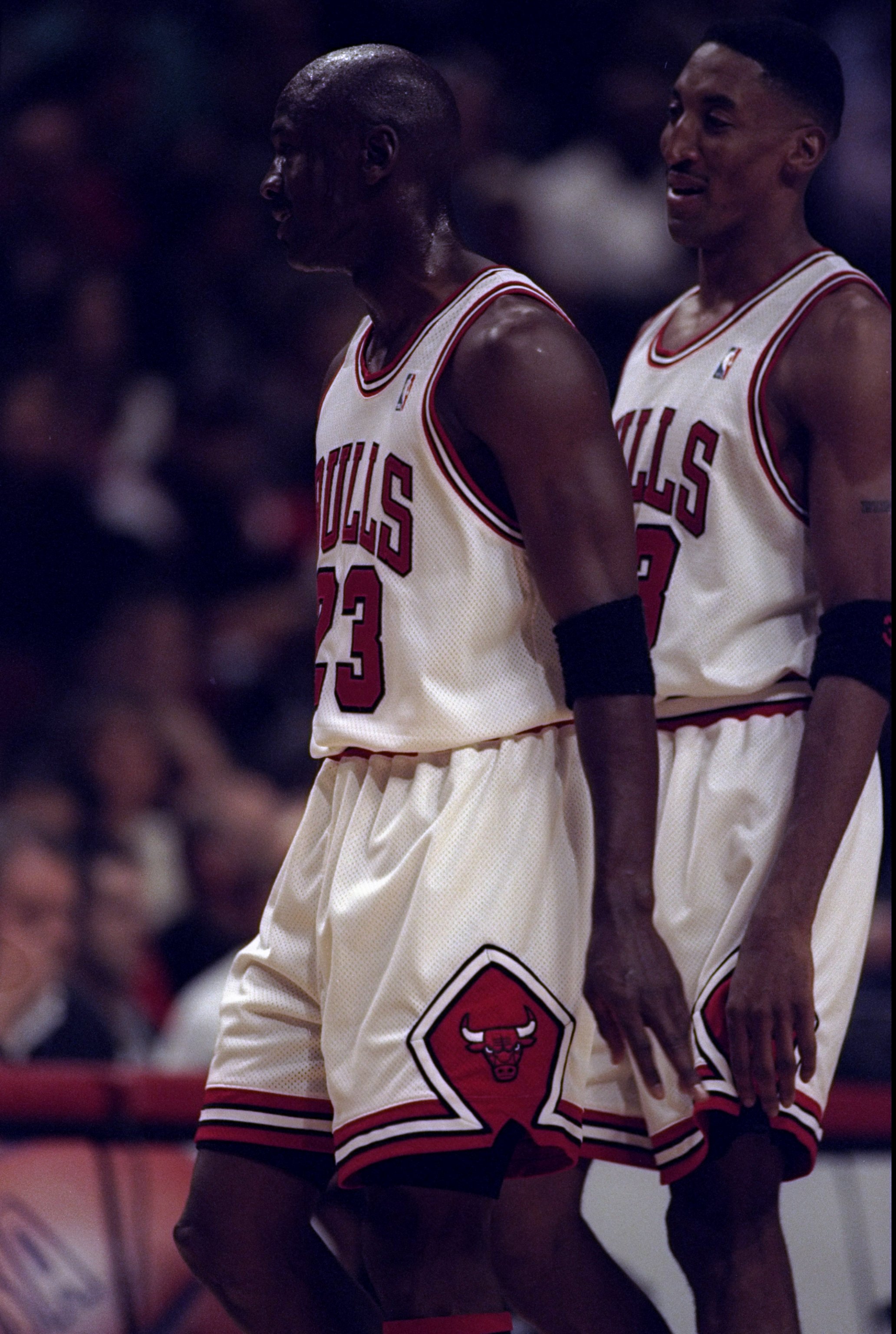 5 Mar 1998: Guards Michael Jordan and Scottie Pippen of the Chicago Bulls in action against the New Jersey Nets during a game at the United Center in Chicago, Illinois. The Bulls defeated the Nets 96-93.