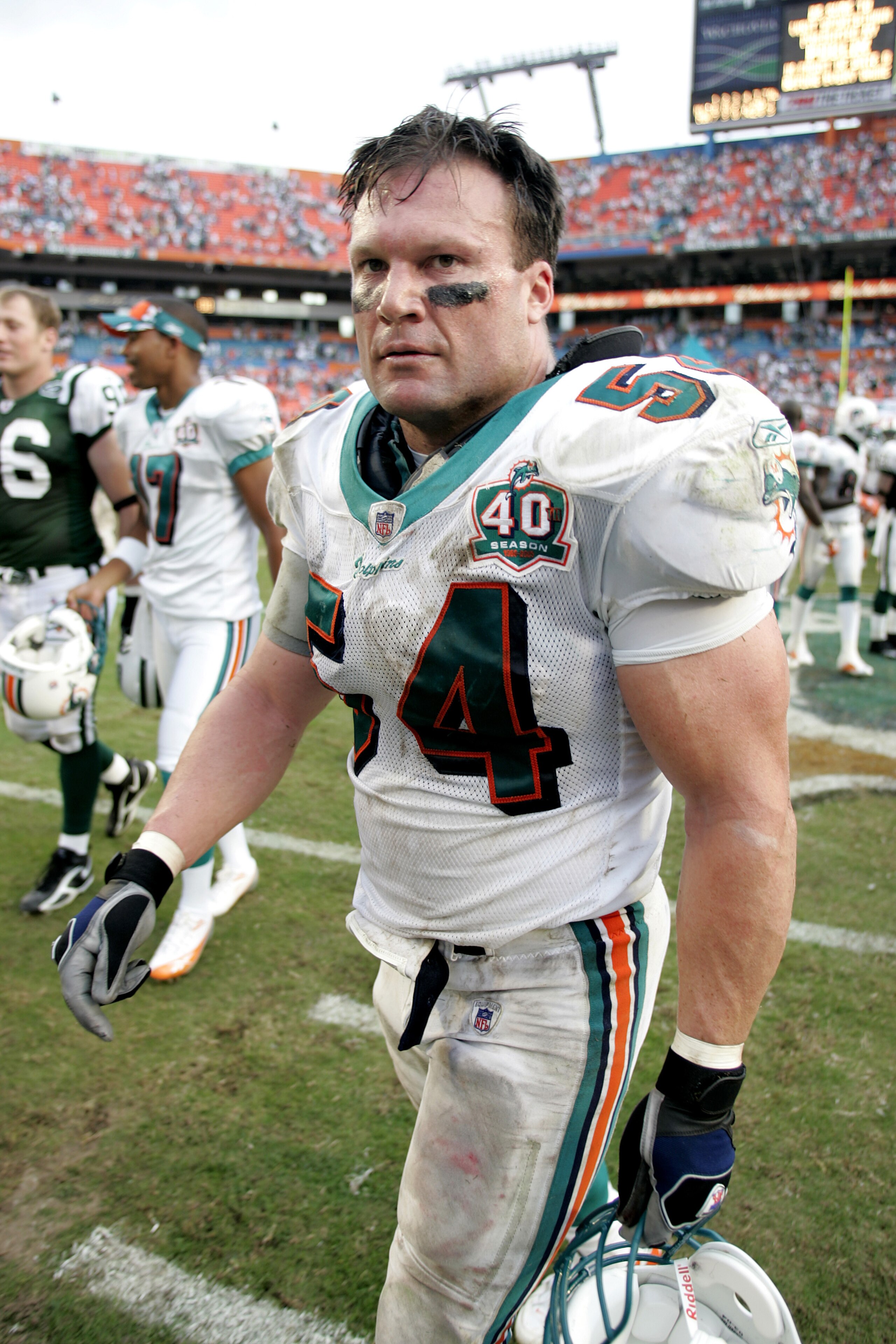 Miami Dolphins linebacker Zach Thomas (54) in action against the New York Jets at Dolphins Stadium in Miami, Florida on December 18, 2005. Miami defeated New York 24-20. (Photo by Allen Kee/Getty Images) Miami Dolphins linebacker Zach Thomas (54) in action against the New York Jets at Dolphins Stadium in Miami, Florida on December 18, 2005. Miami defeated New York 24-20. (Photo by Allen Kee/Getty Images)
