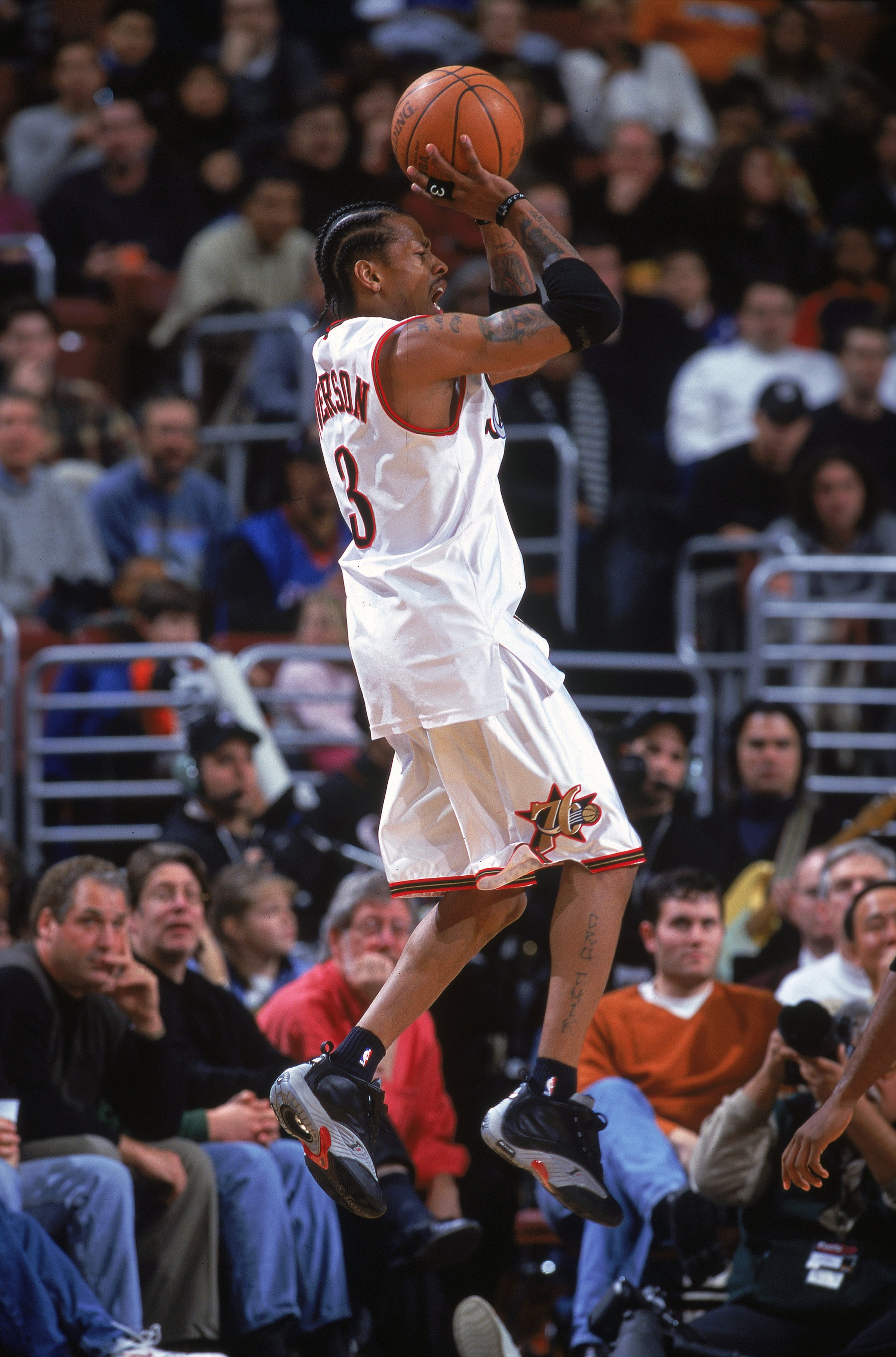 11 Dec 2000:  Allen Iverson #3 of the Philadelphia 76ersjumps to pass the ball during the game against the Minnesota Timberwolves at the First Union Center in Philadelphia, Pennsylvania. The Timberwolves defeated the 76ers 96-91.    NOTE TO USER: It is ex
