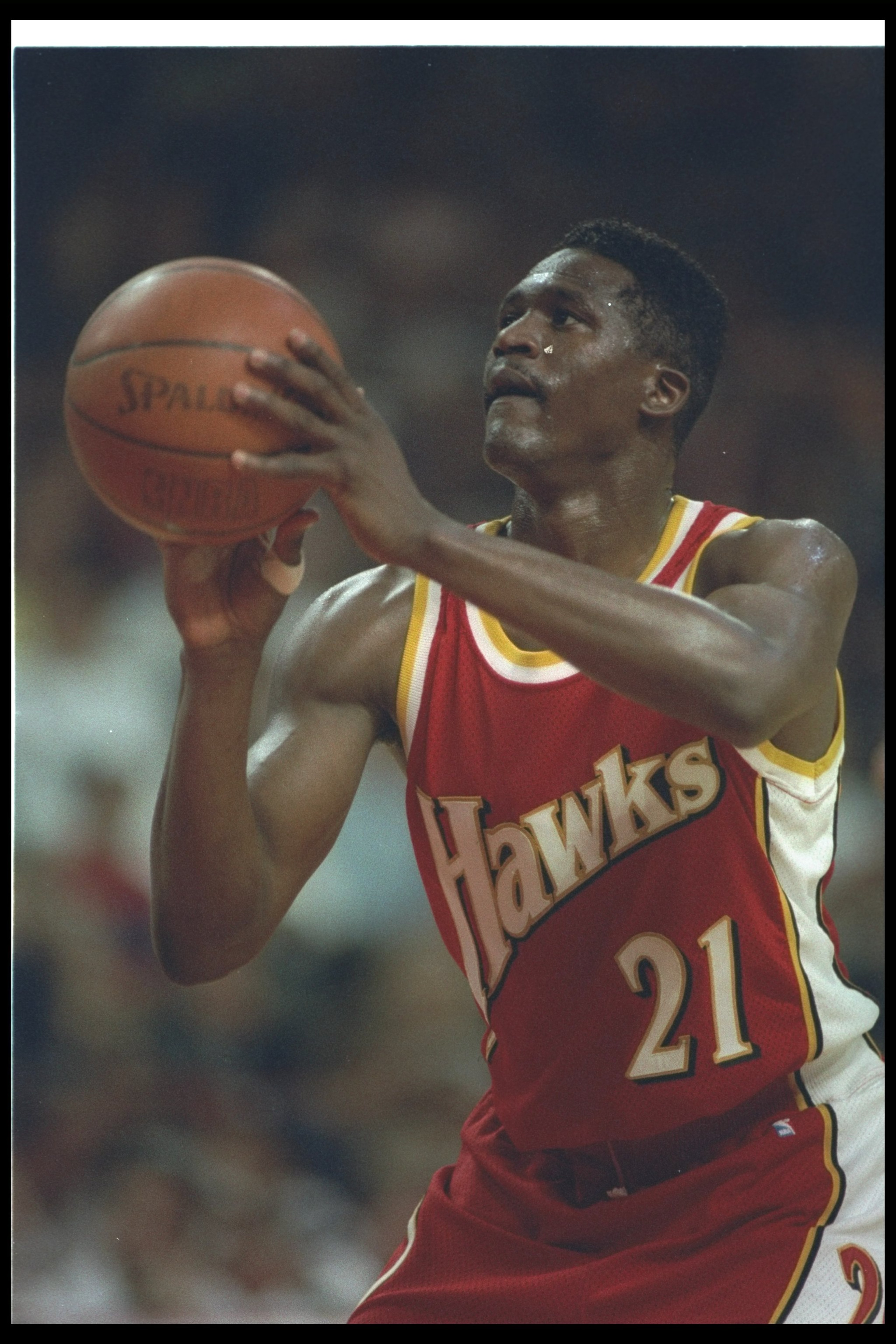 2 May 1993:  Forward Dominique Wilkins of the Atlanta Hawks prepares to shoot the ball during a playoff game against the Chicago Bulls at the United Center in Chicago, Illinois.  The Bulls won the game, 117-102. Mandatory Credit: Jonathan Daniel  /Allspor