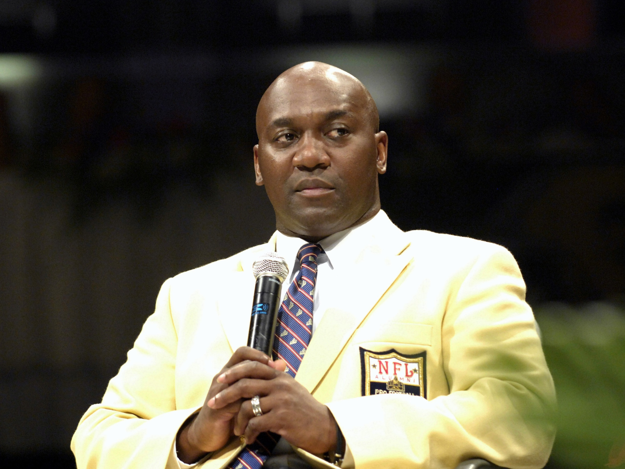 CANTON, OH - AUGUST 05: Thurman Thomas listens to commentary during a Pro Football Hall of Fame Festival Enshrinees Roundtable on August 5, 2007 in Canton, Ohio. (Photo by Al Messerschmidt/Getty Images) CANTON, OH - AUGUST 05: Thurman Thomas listens to commentary during a Pro Football Hall of Fame Festival Enshrinees Roundtable on August 5, 2007 in Canton, Ohio. (Photo by Al Messerschmidt/Getty Images)