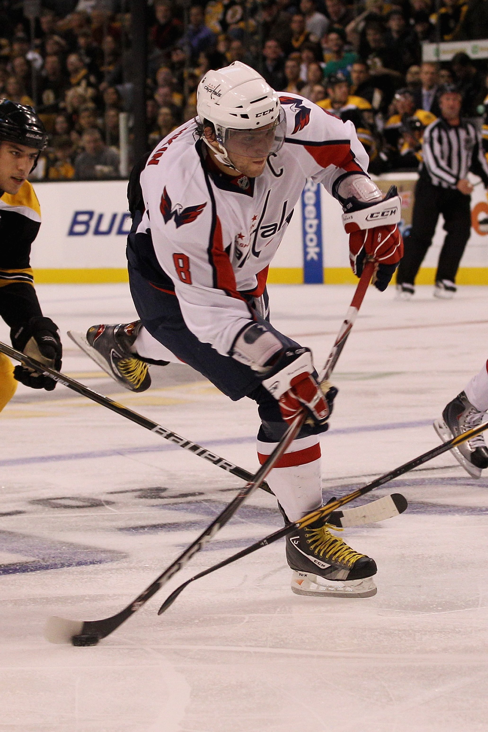 BOSTON - OCTOBER 21:  Alex Ovechkin #8 of the Washington Capitals skates against the Boston Bruins at the TD Garden on October 21, 2010 in Boston, Massachusetts.  The Bruins won 4-1.  (Photo by Bruce Bennett/Getty Images)