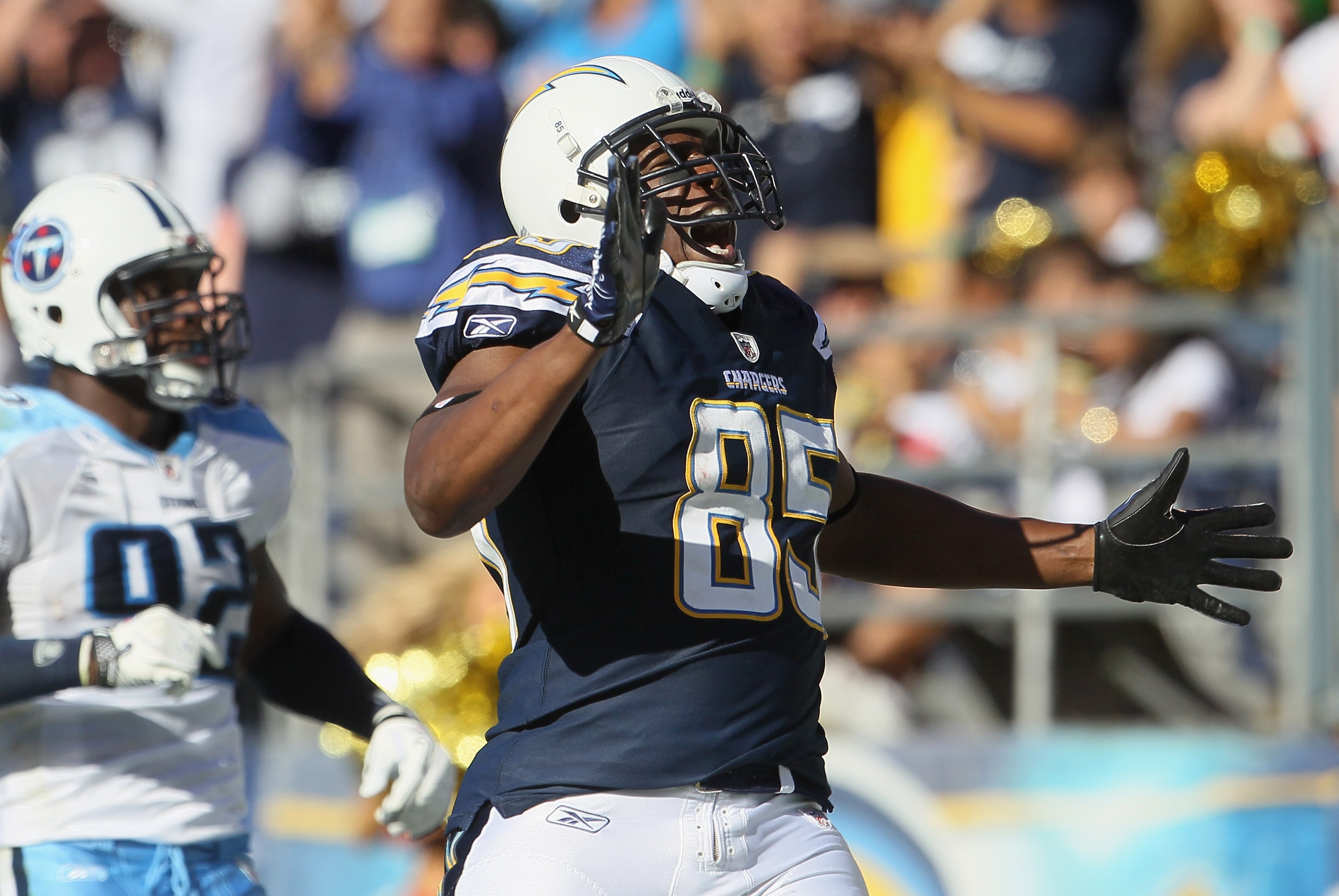 SAN DIEGO - OCTOBER 31: Tight end Antonio Gates #85 of the San Diego Chargers celebrates a touchdown against the Tennessee Titans in the third quarter at Qualcomm Stadium on October 31, 2010 in San Diego, California. The Chargers defeated the Titans 33-2 SAN DIEGO - OCTOBER 31: Tight end Antonio Gates #85 of the San Diego Chargers celebrates a touchdown against the Tennessee Titans in the third quarter at Qualcomm Stadium on October 31, 2010 in San Diego, California. The Chargers defeated the Titans 33-2