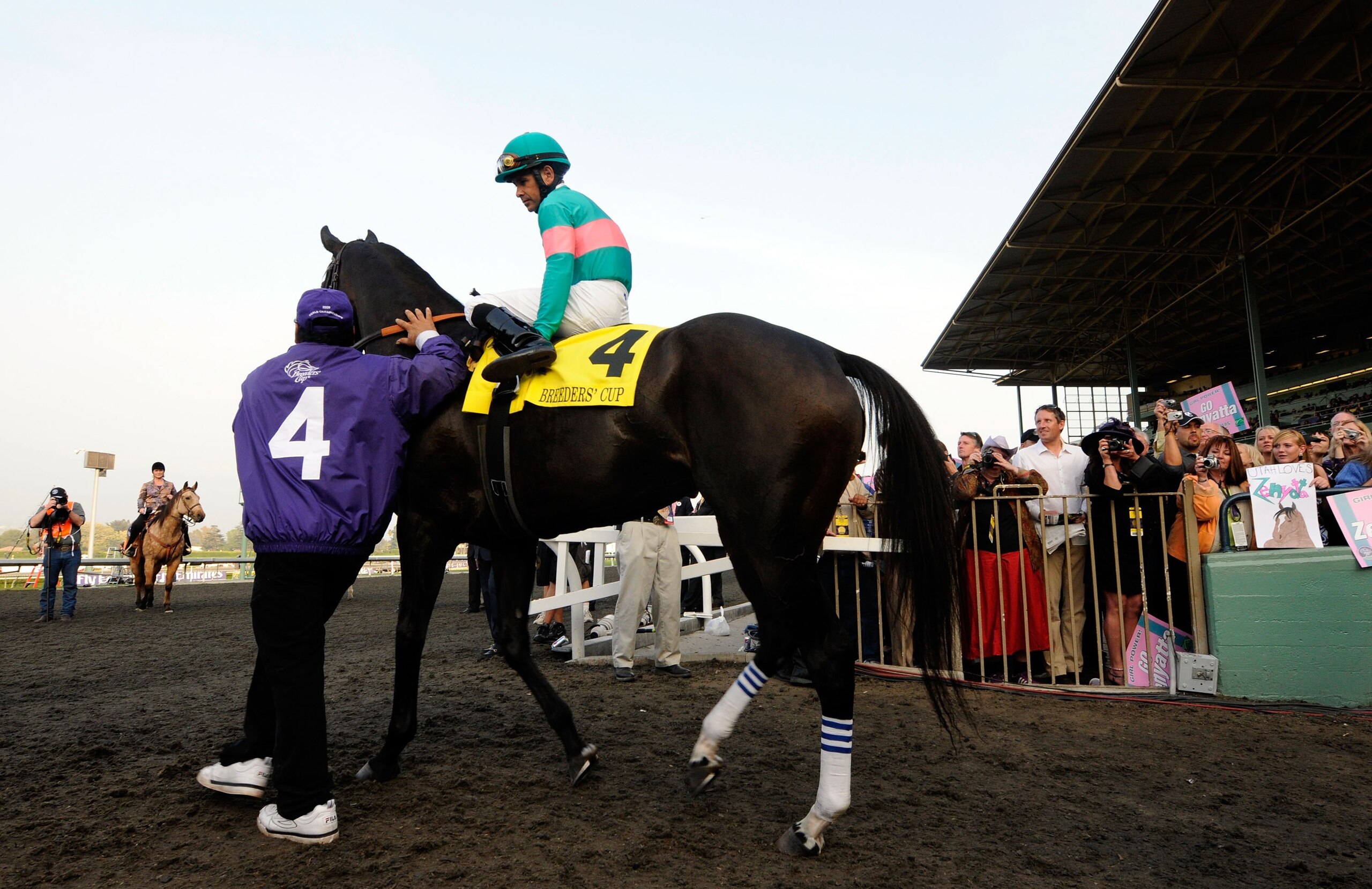 ARCADIA, CA - NOVEMBER 07:  Jockey Mike Smith rides Zenyatta out to the track before the Breeders' Cup Classic race during the Breeders' Cup World Championships at Santa Anita Park November 7, 2009 in Arcadia, California.  (Photo by Harry How/Getty Images
