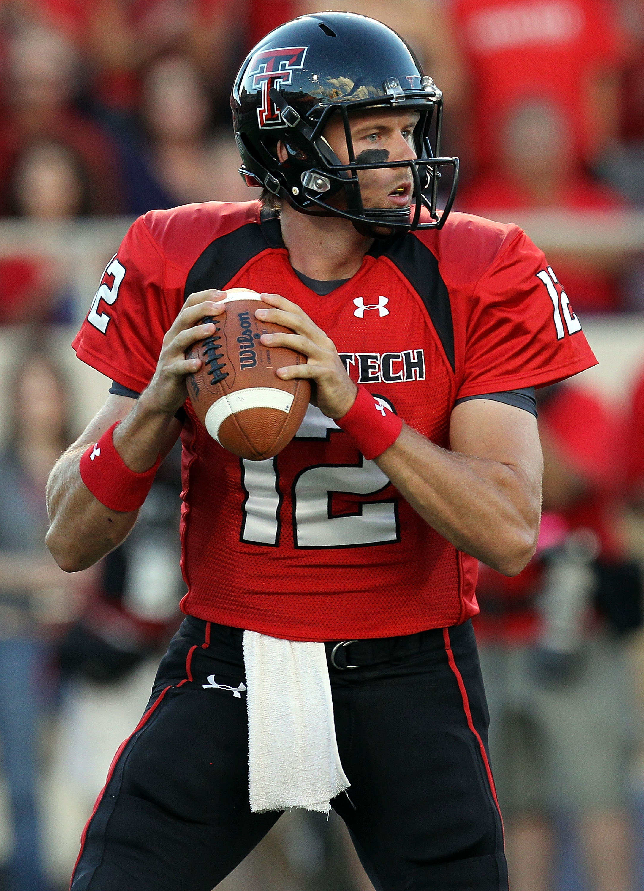 LUBBOCK, TX - SEPTEMBER 18:  Quarterback Taylor Potts #12 of the Texas Tech Red Raiders against the Texas Longhorns at Jones AT&T Stadium on September 18, 2010 in Lubbock, Texas.  (Photo by Ronald Martinez/Getty Images)