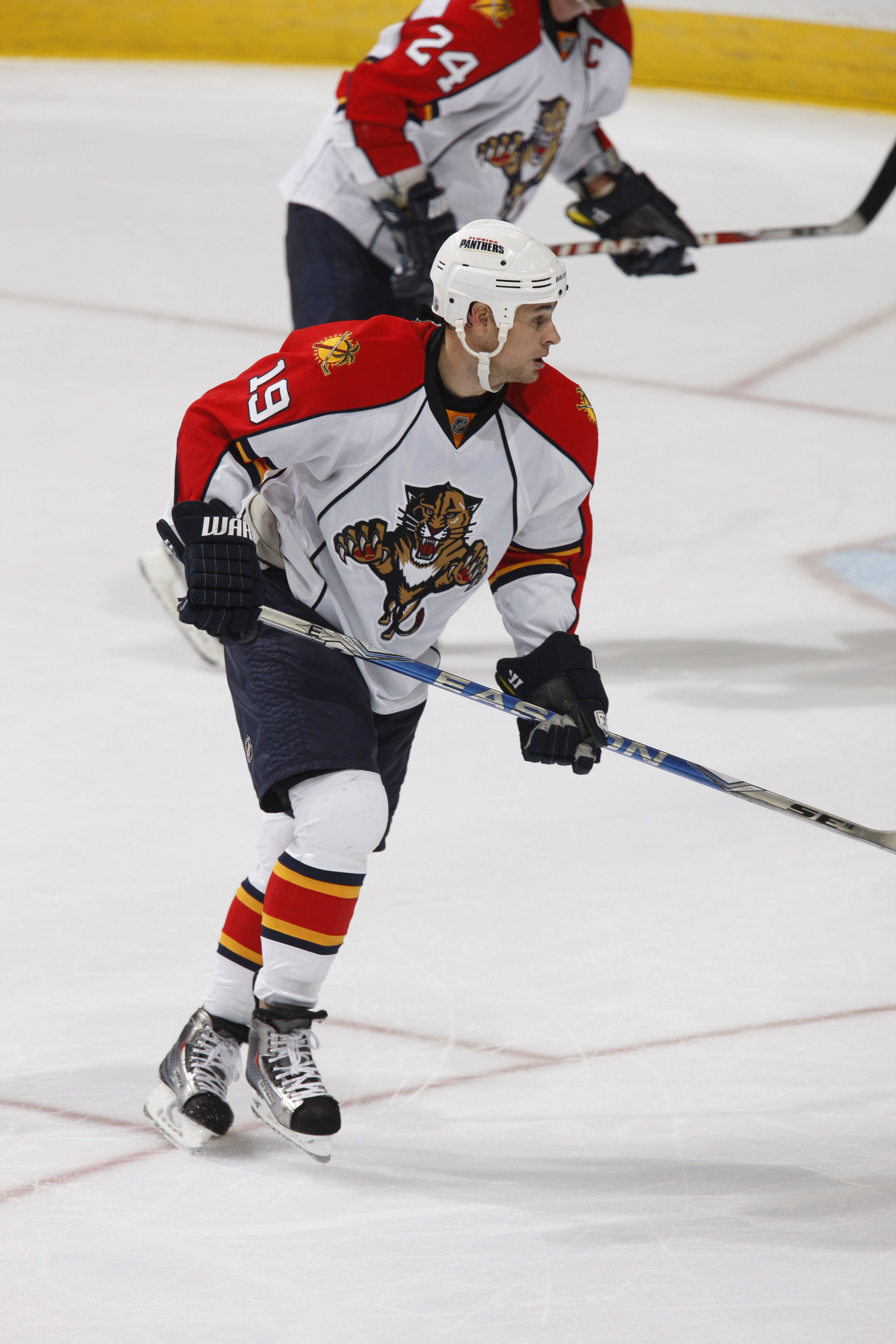 EDMONTON, CANADA - OCTOBER 10: Marty Reasoner #19 of the Florida Panthers skates against the Edmonton Oilers on October 10, 2010 at Rexall Place in Edmonton, Alberta, Canada. The Oilers won 3-2. (Photo by Dale MacMillan/Getty Images)