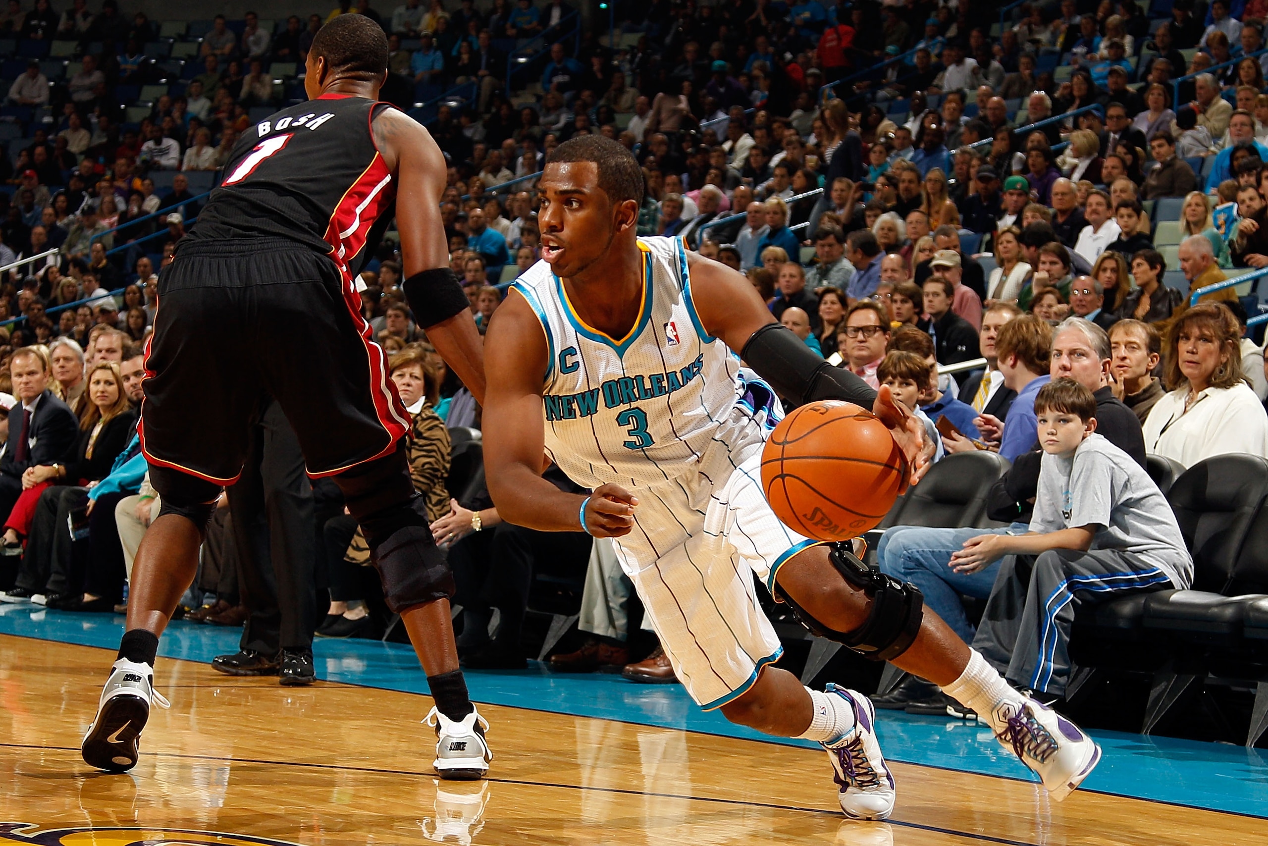 NEW ORLEANS - NOVEMBER 05:  Chris Paul #3 of the New Orleans Hornets in action during the game against the Miami Heat at the New Orleans Arena on November 5, 2010 in New Orleans, Louisiana.  NOTE TO USER: User expressly acknowledges and agrees that, by do