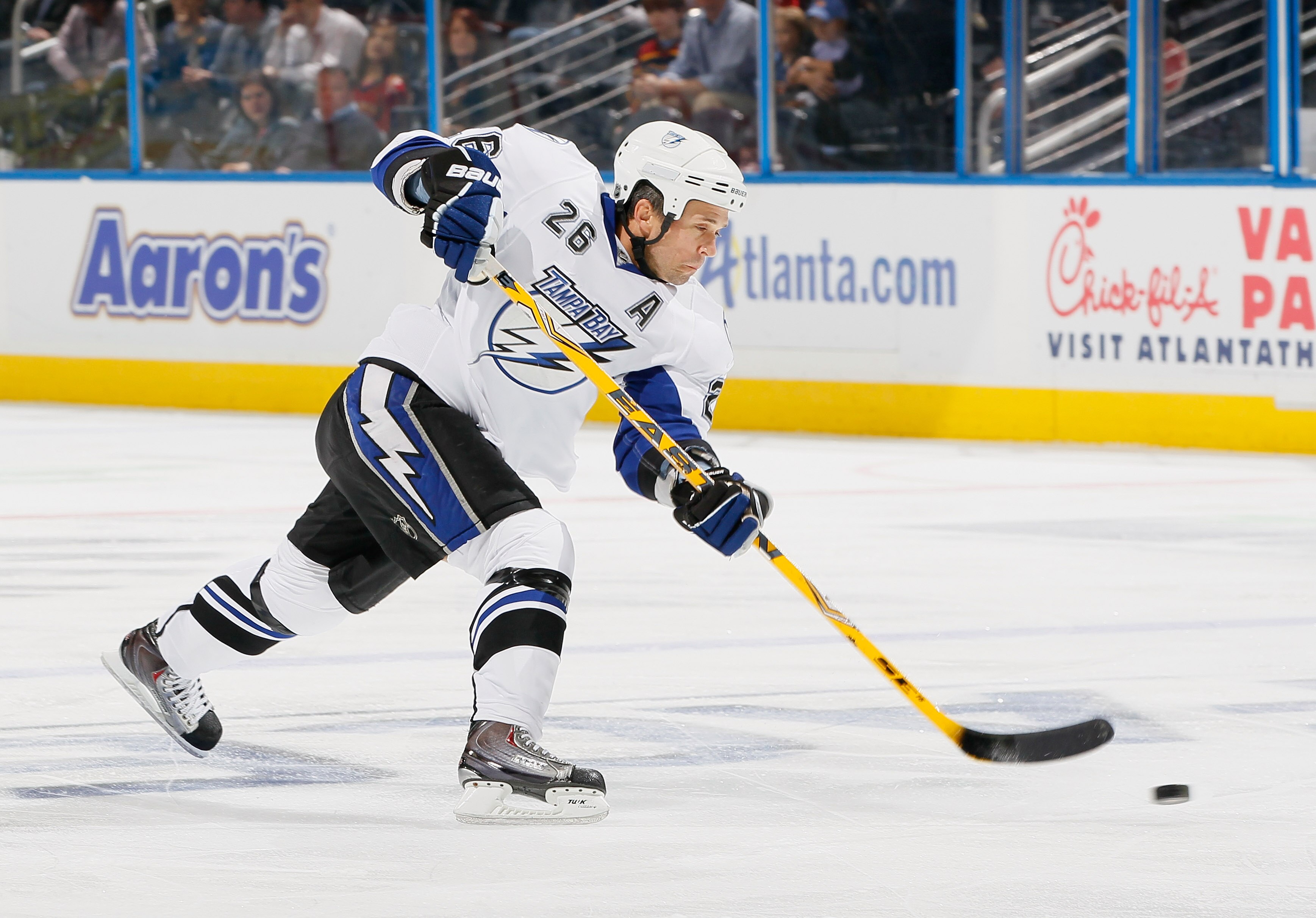 ATLANTA - OCTOBER 22:  Martin St. Louis #26 of the Tampa Bay Lightning against the Atlanta Thrashers at Philips Arena on October 22, 2010 in Atlanta, Georgia.  (Photo by Kevin C. Cox/Getty Images)