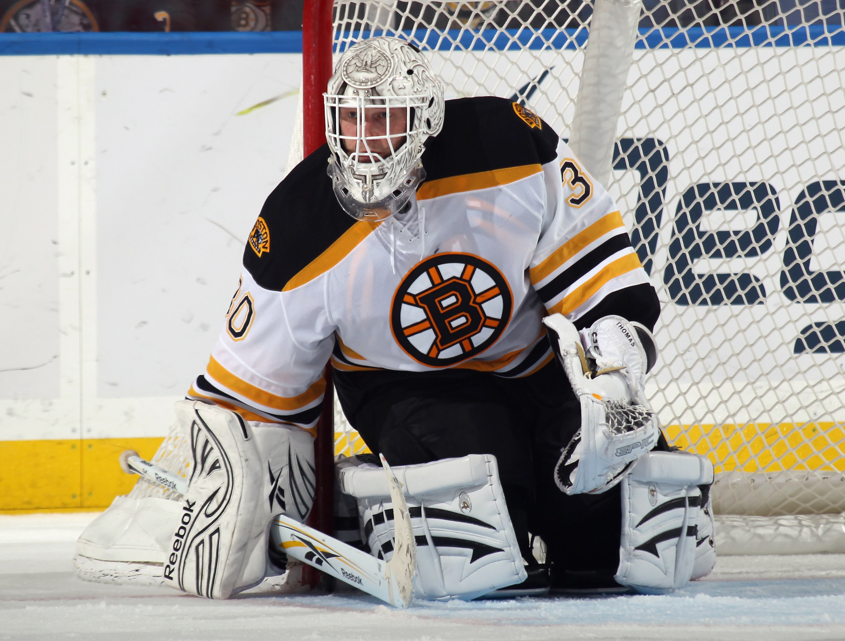 BUFFALO, NY - NOVEMBER 03:  Tim Thomas #30 of the Boston Bruins tends net against the Buffalo Sabres at the HSBC Arena on November 3, 2010 in Buffalo, New York. The Bruins defeated the Sabres 5-2.  (Photo by Bruce Bennett/Getty Images)