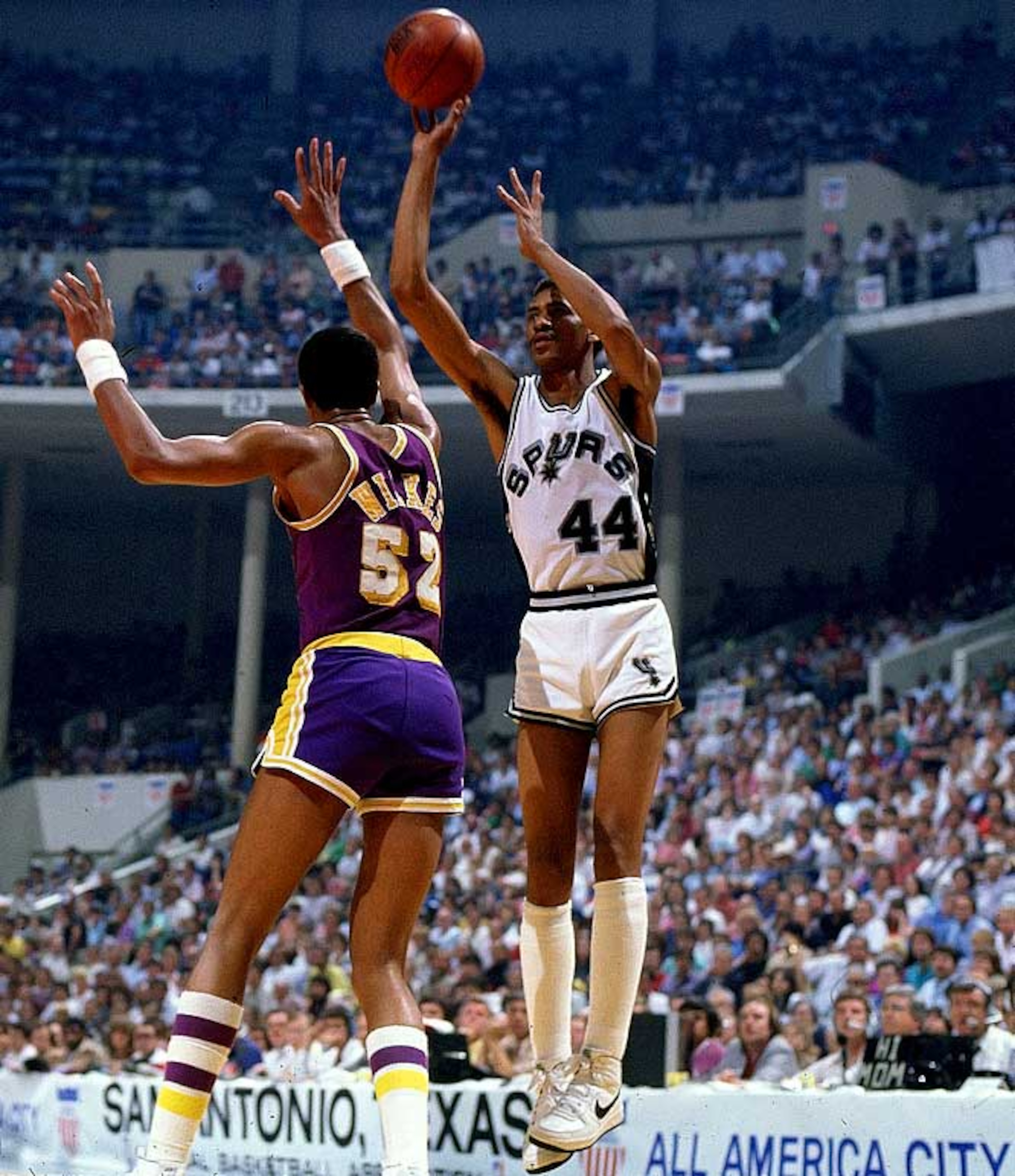 16 Jun 1999: Retired George Gervin of the San Antonio Spurs waves to the crowd before the NBA Finals game two against the New York Knicks at the Alamodome in San Antonio, Texas. The Spurs defeated the Knicks 89-77. Mandatory Credit: Todd Warshaw  /Allspor