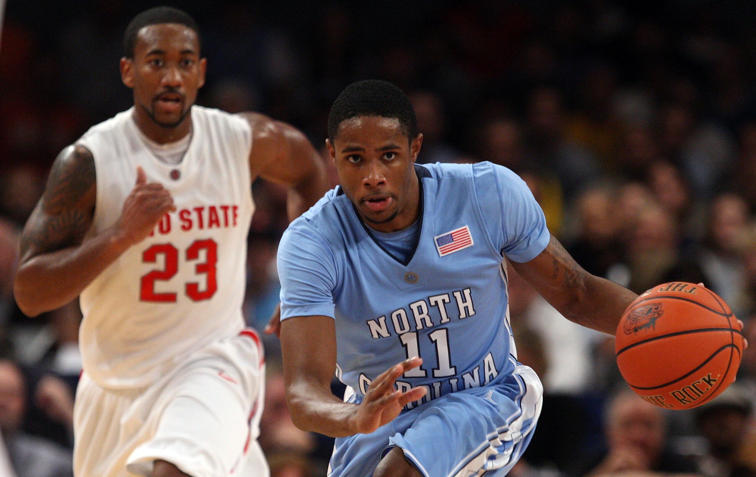 NEW YORK - NOVEMBER 19:  Larry Drew II #11 of the North Carolina Tar Heels controls the ball ahead of David Lighty #23 of the Ohio State Buckeyes during their semifinal game of the 2K Sports Classic on  November 19, 2009 at Madison Square Garden in New Yo