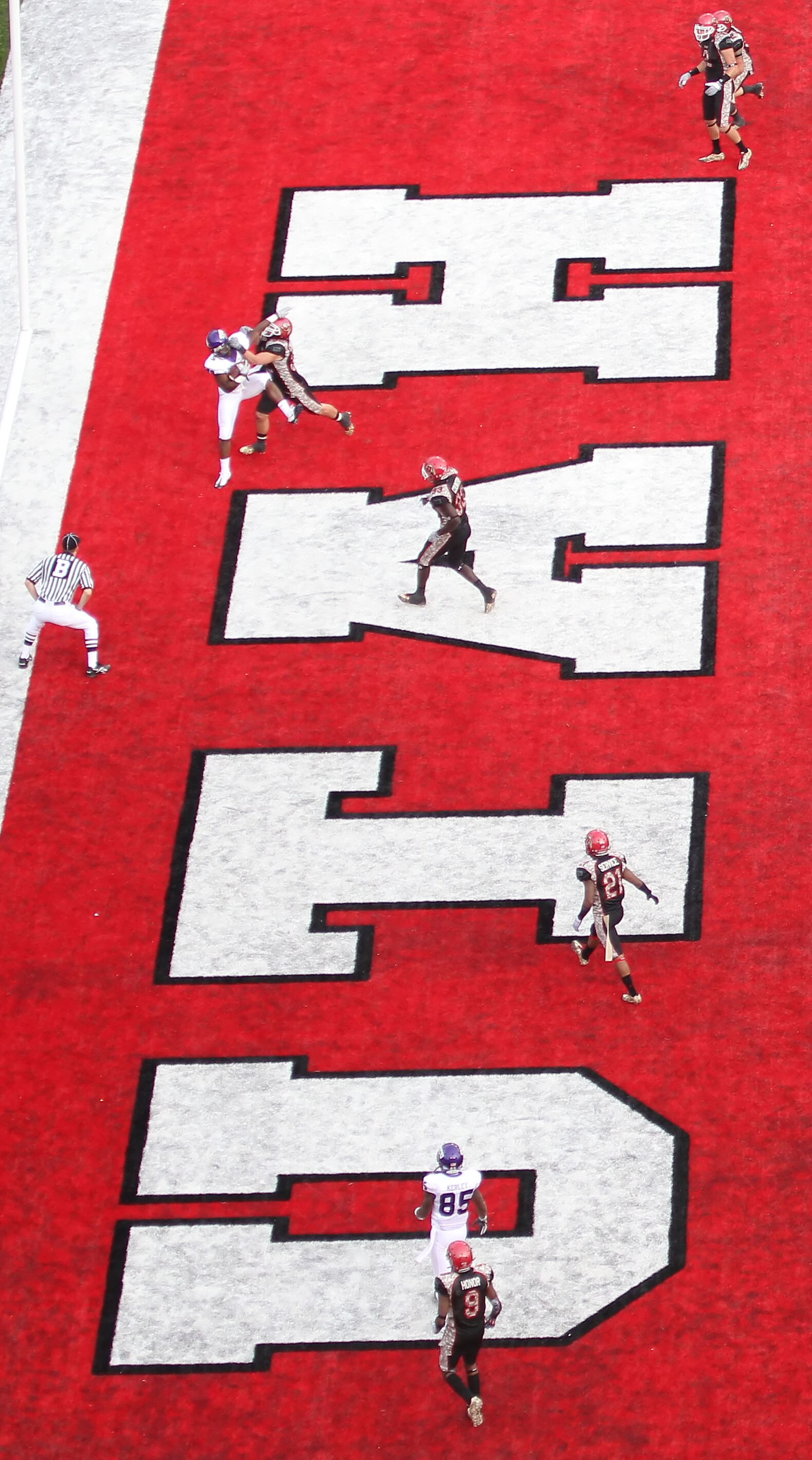 SALT LAKE CITY, UT - NOVEMBER 6: The TCU Horned Frogs score a touchdown against the Utah Utes during the second half of an NCAA Football game November 6, 2010 at Rice-Eccles Stadium in Salt Lake City, Utah. TCU Beat Utah 47-7.  (Photo by George Frey/Getty