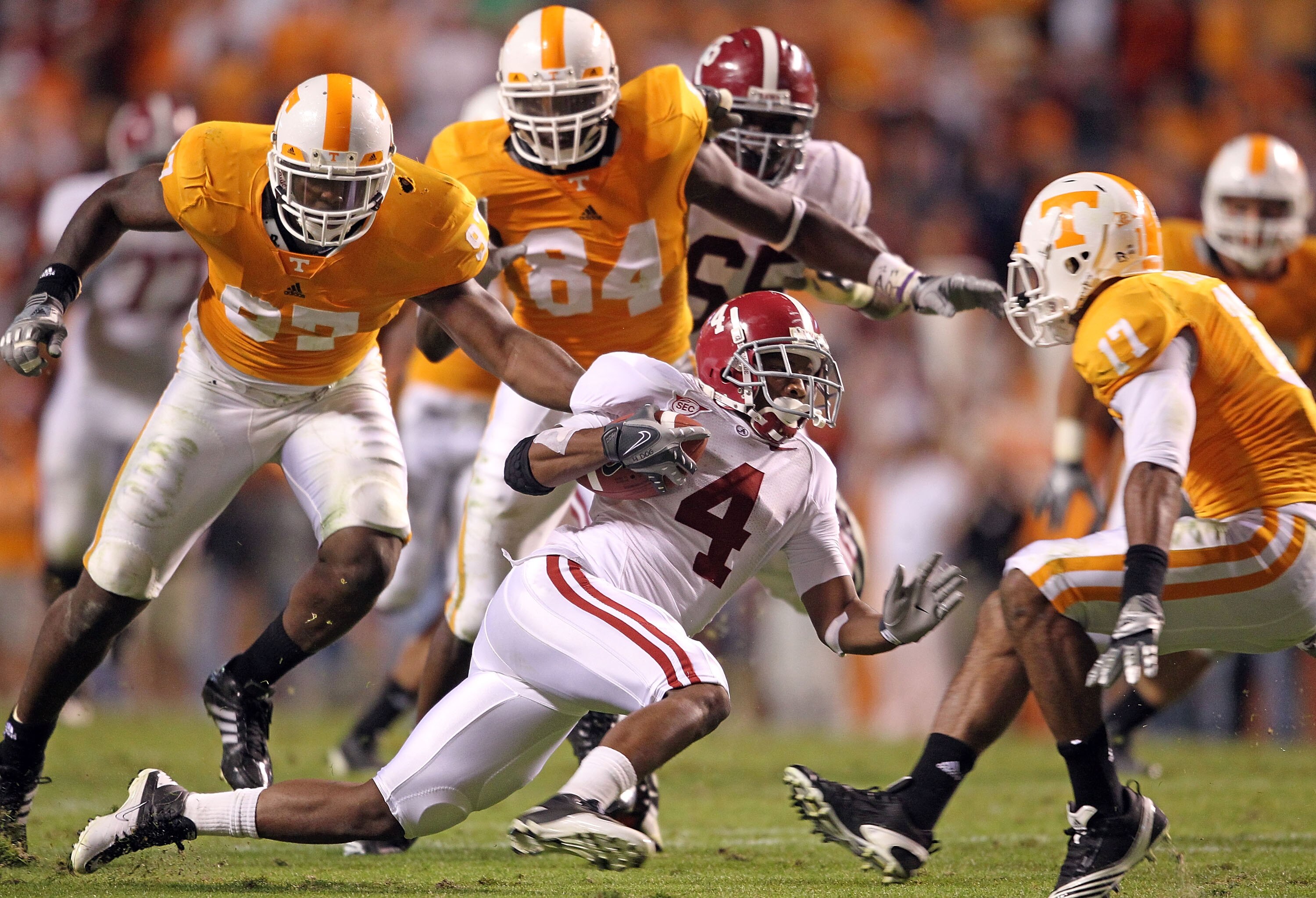 KNOXVILLE, TN - OCTOBER 23: Marquis Maze #4 of the Alabama Crimson Tide runs with the ball during the SEC game against the Tennessee Volunteers at Neyland Stadium on October 23, 2010 in Knoxville, Tennessee.  (Photo by Andy Lyons/Getty Images)