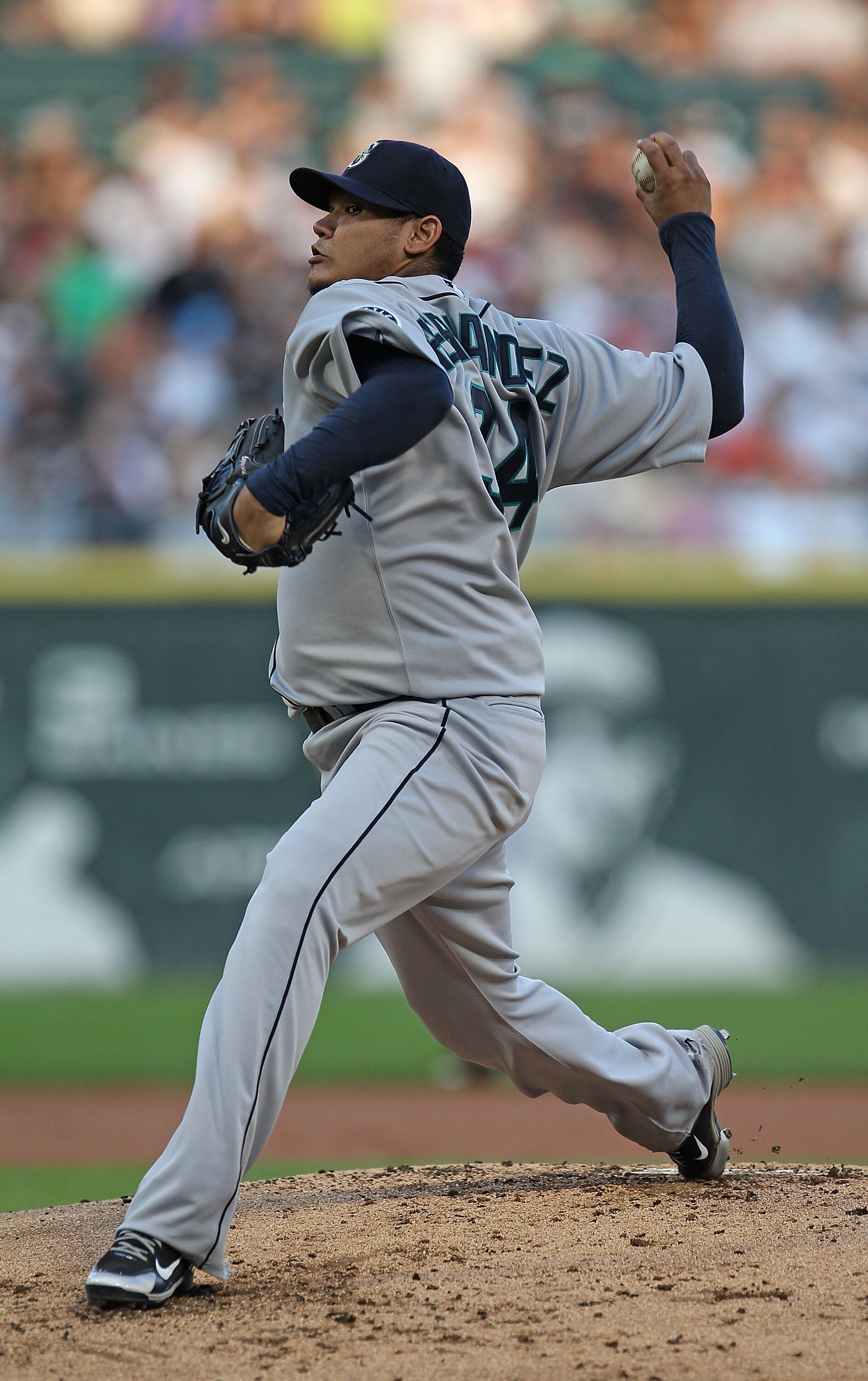 CHICAGO - JULY 26: Starting pitcher Felix Hernandez #34 of the Seattle Mariners delivers the ball against the Chicago White Sox at U.S. Cellular Field on July 26, 2010 in Chicago, Illinois. The White Sox defeated the Mariners 6-1. (Photo by Jonathan Danie CHICAGO - JULY 26: Starting pitcher Felix Hernandez #34 of the Seattle Mariners delivers the ball against the Chicago White Sox at U.S. Cellular Field on July 26, 2010 in Chicago, Illinois. The White Sox defeated the Mariners 6-1. (Photo by Jonathan Danie