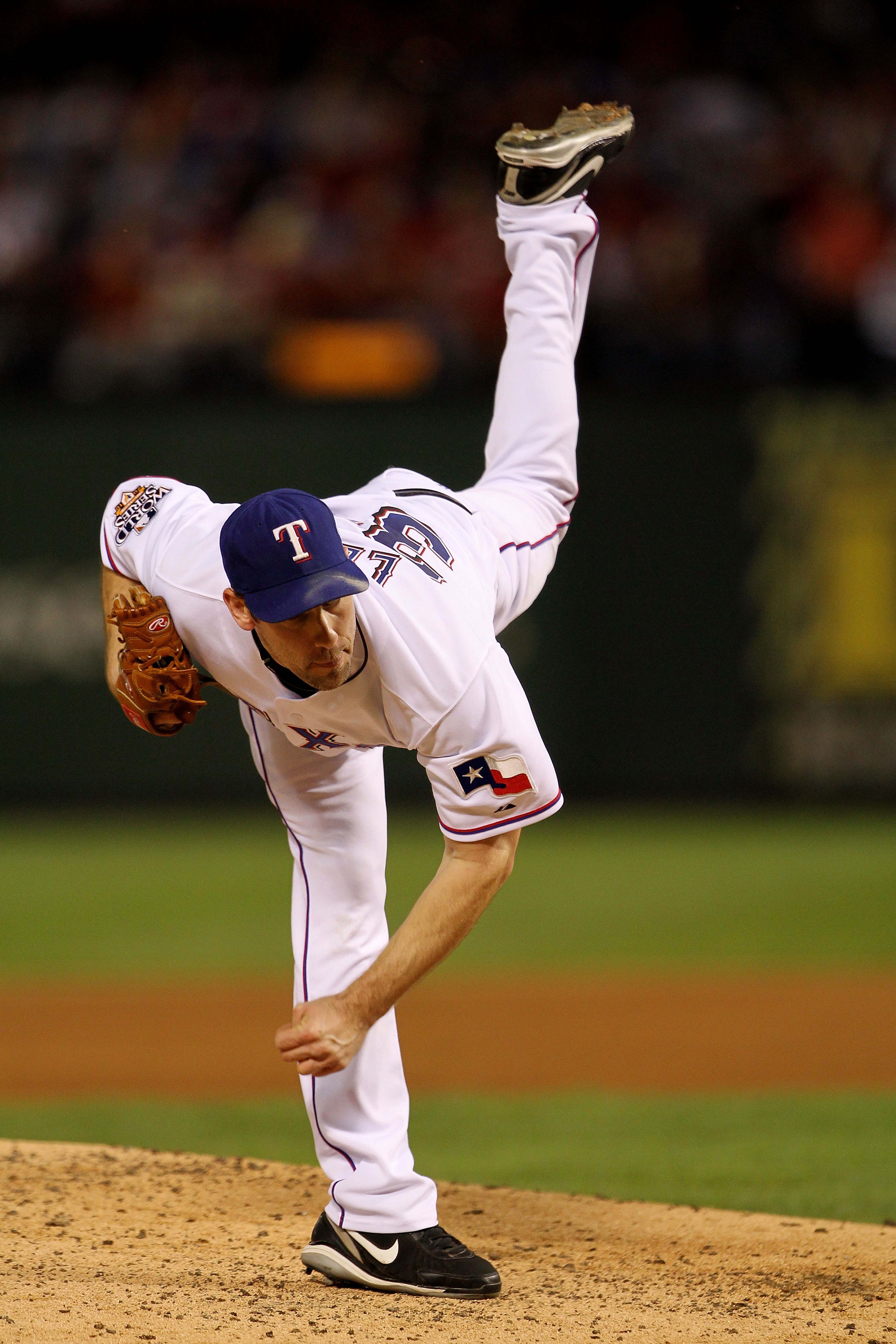 ARLINGTON, TX - NOVEMBER 01: Cliff Lee #33 of the Texas Rangers pitches against the San Francisco Giants in Game Five of the 2010 MLB World Series at Rangers Ballpark in Arlington on November 1, 2010 in Arlington, Texas. (Photo by Doug Pensinger/Getty I ARLINGTON, TX - NOVEMBER 01: Cliff Lee #33 of the Texas Rangers pitches against the San Francisco Giants in Game Five of the 2010 MLB World Series at Rangers Ballpark in Arlington on November 1, 2010 in Arlington, Texas. (Photo by Doug Pensinger/Getty I