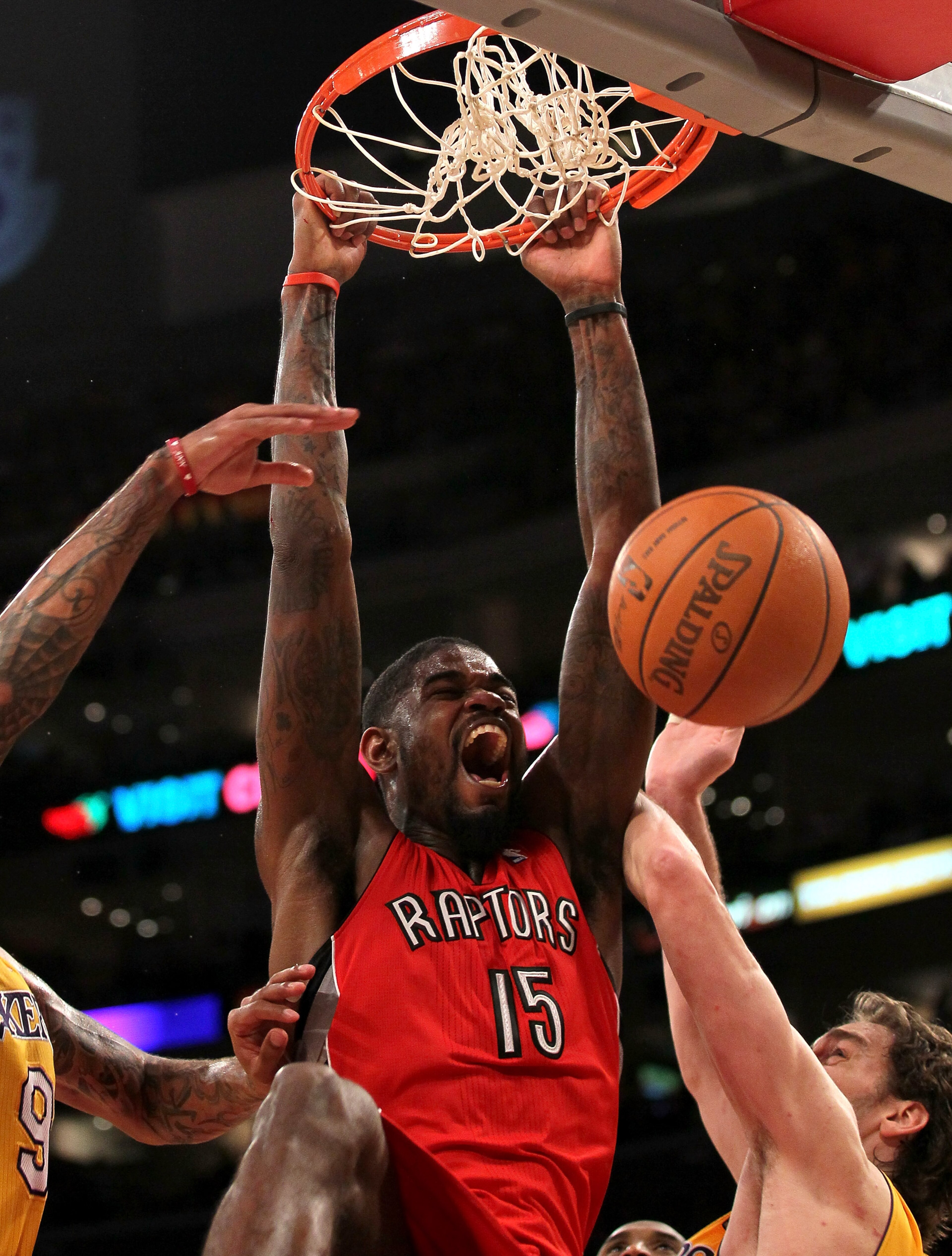 LOS ANGELES, CA - NOVEMBER 05: Amir Johnson #15 of the Toronto Raptors dunks against the Los Angeles Lakers at Staples Center on November 5, 2010 in Los Angeles, California. The Lakers won 108-102. NOTE TO USER: User expressly acknowledges and agrees LOS ANGELES, CA - NOVEMBER 05: Amir Johnson #15 of the Toronto Raptors dunks against the Los Angeles Lakers at Staples Center on November 5, 2010 in Los Angeles, California. The Lakers won 108-102. NOTE TO USER: User expressly acknowledges and agrees