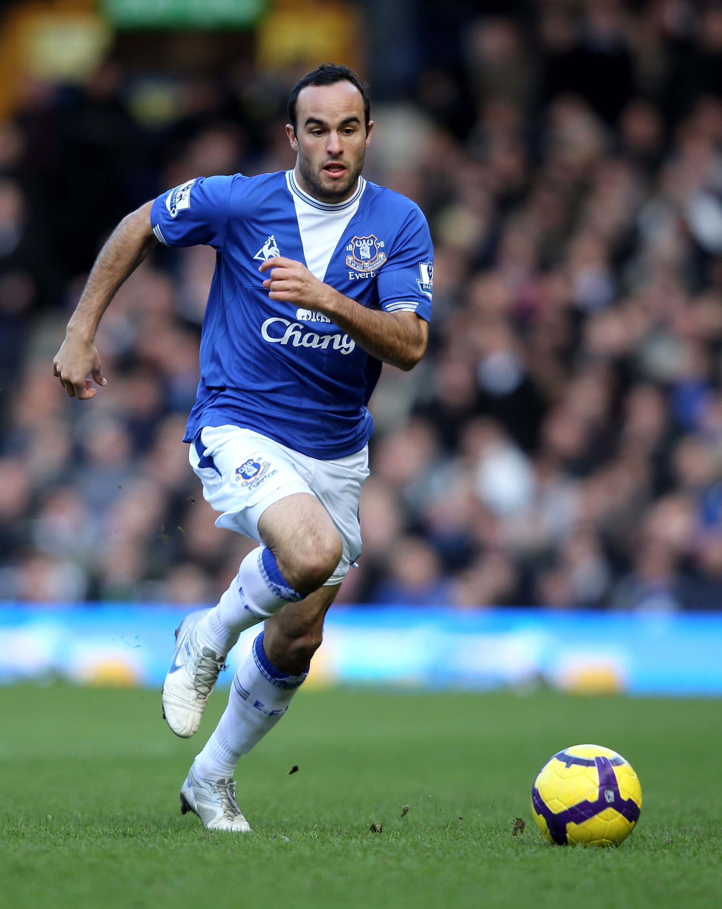 LIVERPOOL, ENGLAND - FEBRUARY 20:  Landon Donovan of Everton during the Barclays Premiership match between Everton and Manchester United at Goodison Park on February 20, 2010 in Liverpool, England.  (Photo by Ross Kinnaird/Getty Images)