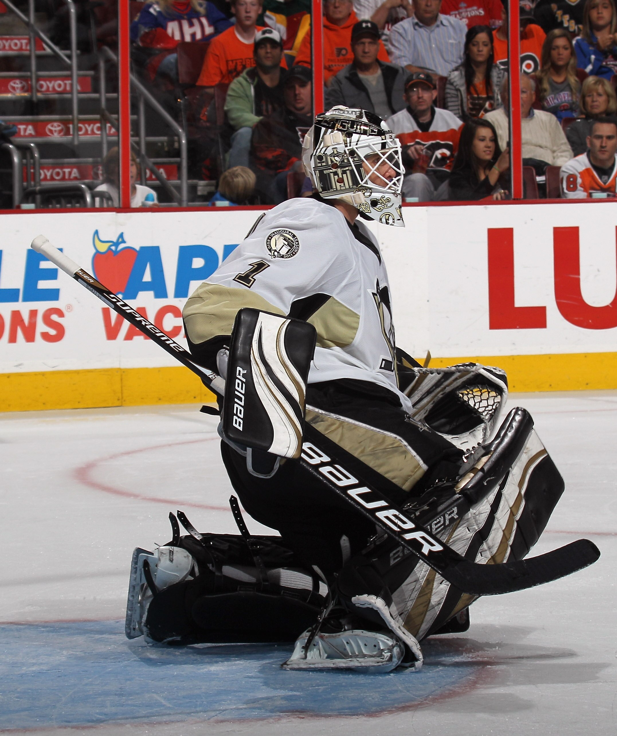 PHILADELPHIA - OCTOBER 16:  Brent Johnson #1 of the Pittsburgh Penguins tends net against the Philadelphia Flyers at the Wells Fargo Center on October 16, 2010 in Philadelphia, Pennsylvania.  (Photo by Bruce Bennett/Getty Images)