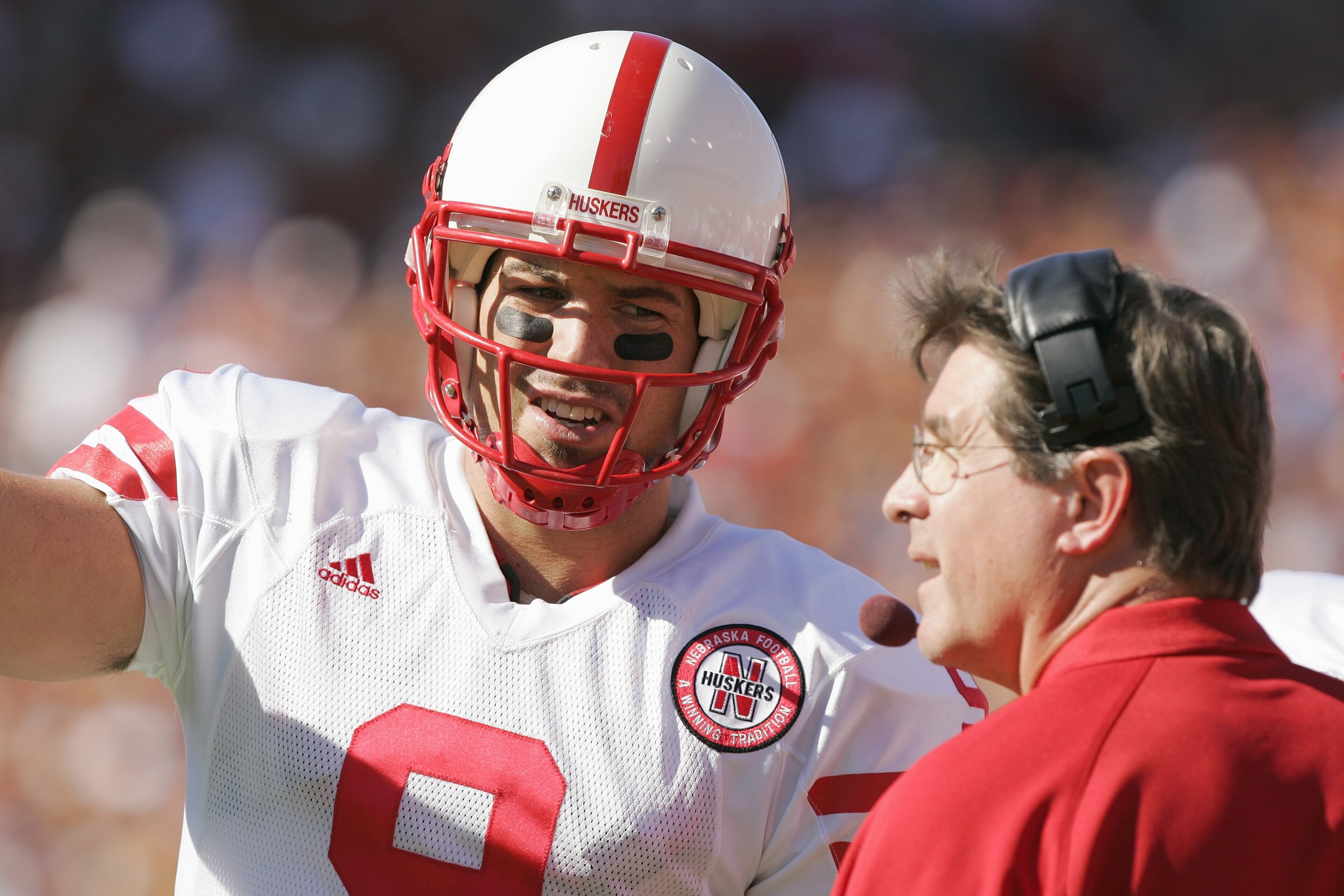 AUSTIN, TX - OCTOBER 27: Quarterback Sam Keller #9 of the Nebraska Cornhuskers talks with head coach Bill Callahan during a game against the Texas Longhorns at Darrell K Royal-Texas Memorial Stadium October 27, 2007 in Austin, Texas. (Photo by Brian Bahr/