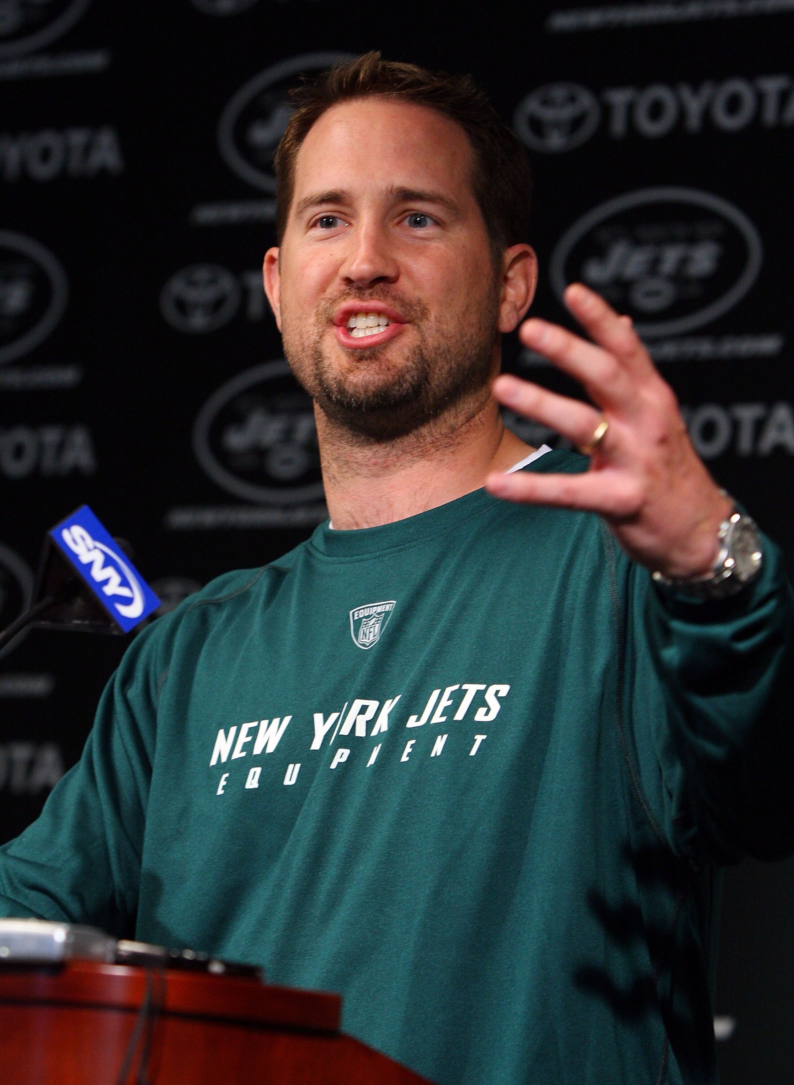 FLORHAM PARK, NJ - MAY 02:  Offensive coordinator Brian Schottenheimer of the New York Jets speaks to the media during minicamp on May 2, 2009 at the Atlantic Health Jets Training Center in Florham Park, New Jersey.  (Photo by Jim McIsaac/Getty Images)