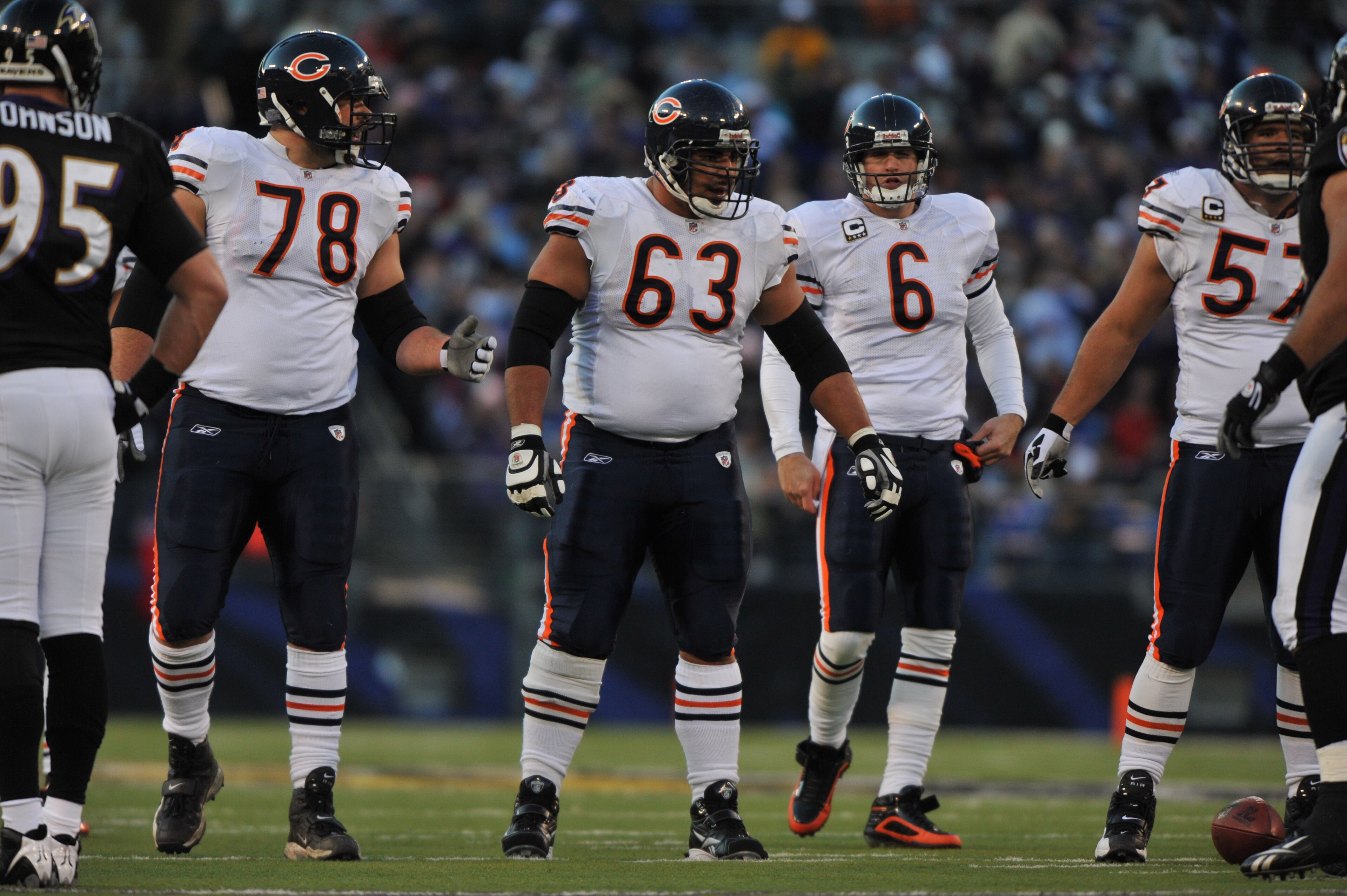 BALTIMORE - DECEMBER 20: Roberto Garza of the Chicago Bears walks to the line of scrimmage during the game against the Baltimore Ravens at M&T Bank Stadium on December 20, 2009 in Baltimore, Maryland. The Ravens defeated the Bears 31-7. (Photo by Larry F BALTIMORE - DECEMBER 20: Roberto Garza of the Chicago Bears walks to the line of scrimmage during the game against the Baltimore Ravens at M&T Bank Stadium on December 20, 2009 in Baltimore, Maryland. The Ravens defeated the Bears 31-7. (Photo by Larry F