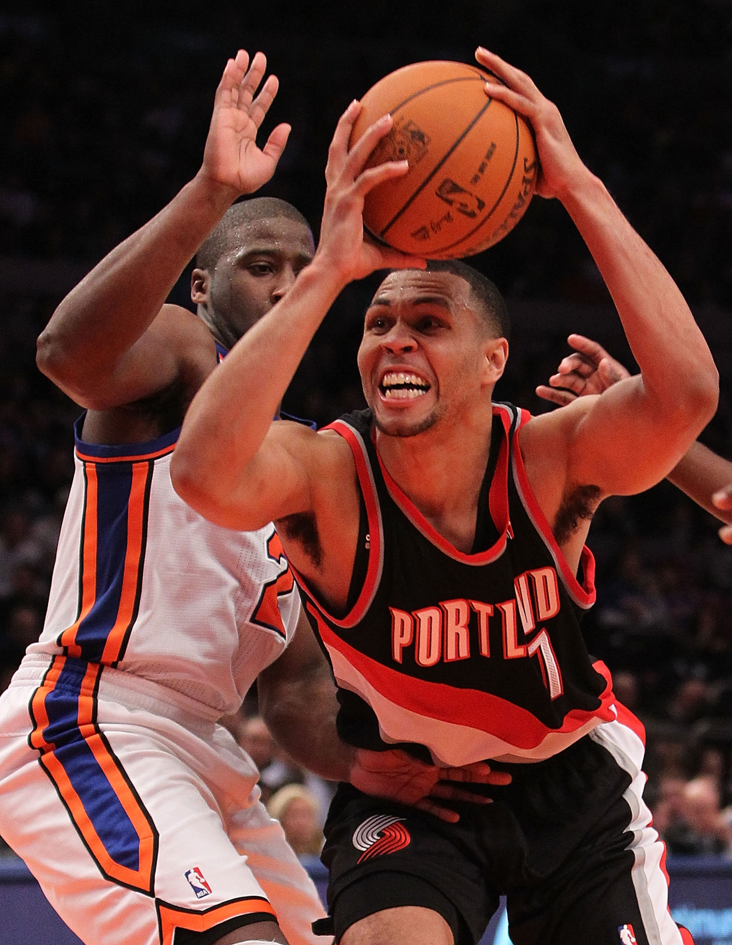 NEW YORK - OCTOBER 30:  Brandon Roy #7 of the Portland Trail Blazer drives past Raymond Felton #2 of the New York Knicks at Madison Square Garden on October 30, 2010 in New York City. NOTE TO USER: User expressly acknowledges and agrees that, by downloadi