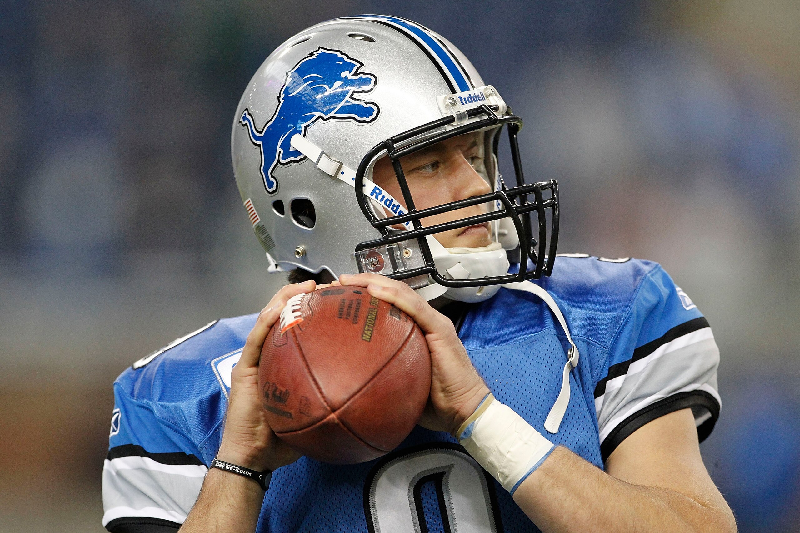 DETROIT - NOVEMBER 7: Matthew Stafford #9 of the Detroit Lions warms up prior to the start of the game against the New York Jets at Ford Field on November 7, 2010 in Detroit, Michigan. (Photo by Leon Halip/Getty Images) DETROIT - NOVEMBER 7: Matthew Stafford #9 of the Detroit Lions warms up prior to the start of the game against the New York Jets at Ford Field on November 7, 2010 in Detroit, Michigan. (Photo by Leon Halip/Getty Images)