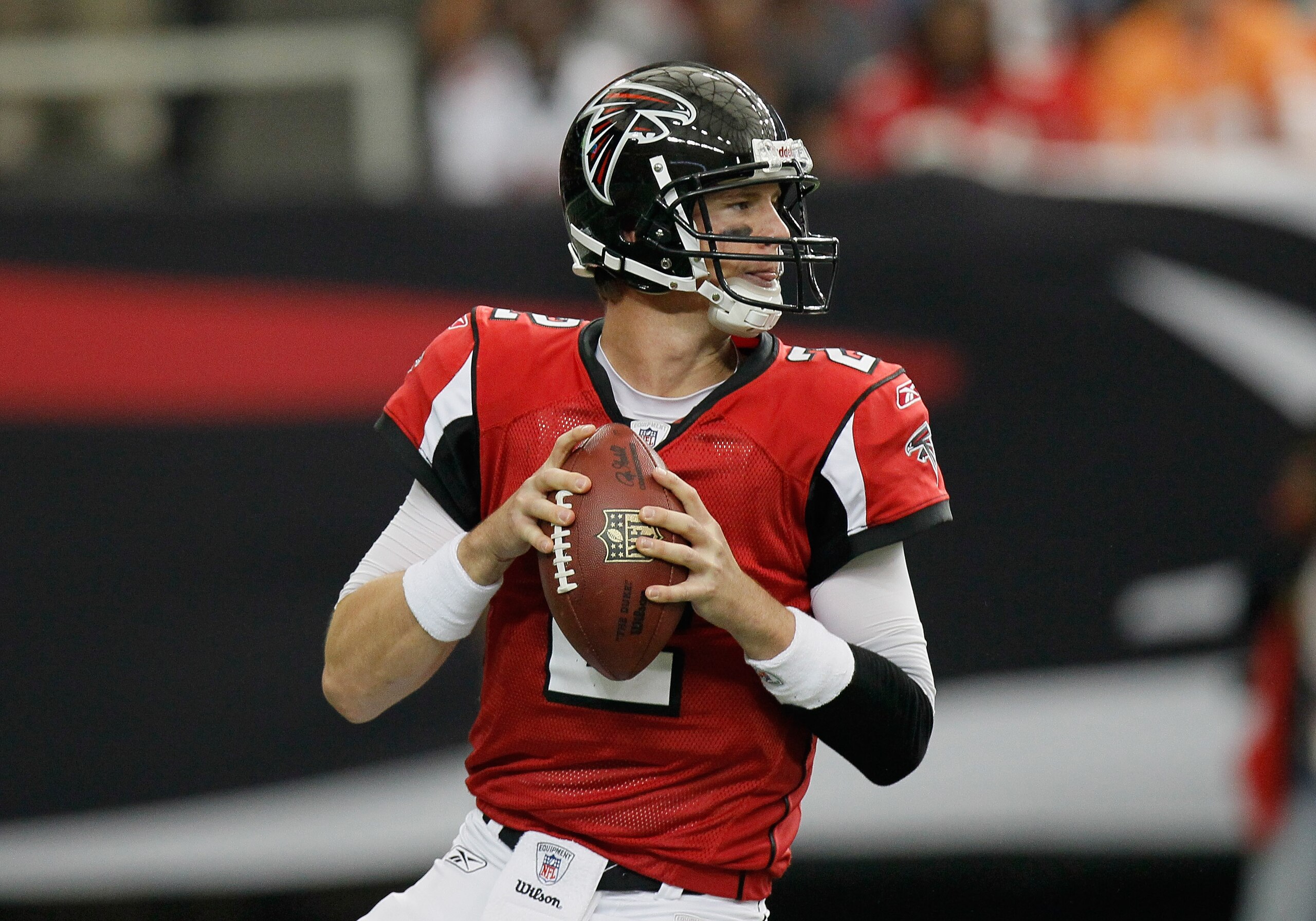 ATLANTA - NOVEMBER 07:  Quarterback Matt Ryan #2 of the Atlanta Falcons looks to pass against the Tampa Bay Buccaneers at Georgia Dome on November 7, 2010 in Atlanta, Georgia.  (Photo by Kevin C. Cox/Getty Images)