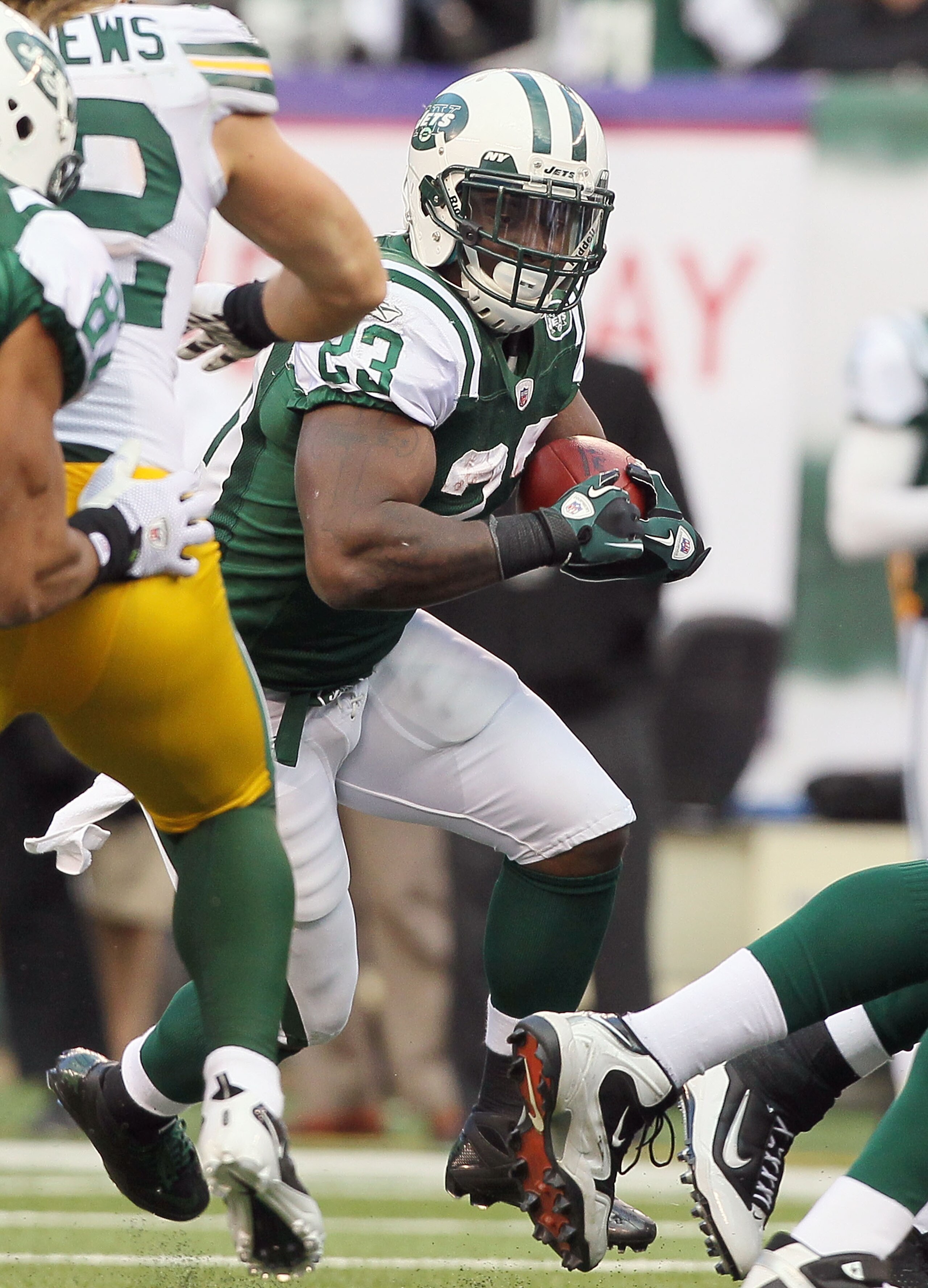 EAST RUTHERFORD, NJ - OCTOBER 31:  LaDainian Tomlinson #21 of the New York Jets runs the ball against the Green Bay Packers on October 31, 2010 at the New Meadowlands Stadium in East Rutherford, New Jersey.  (Photo by Jim McIsaac/Getty Images)