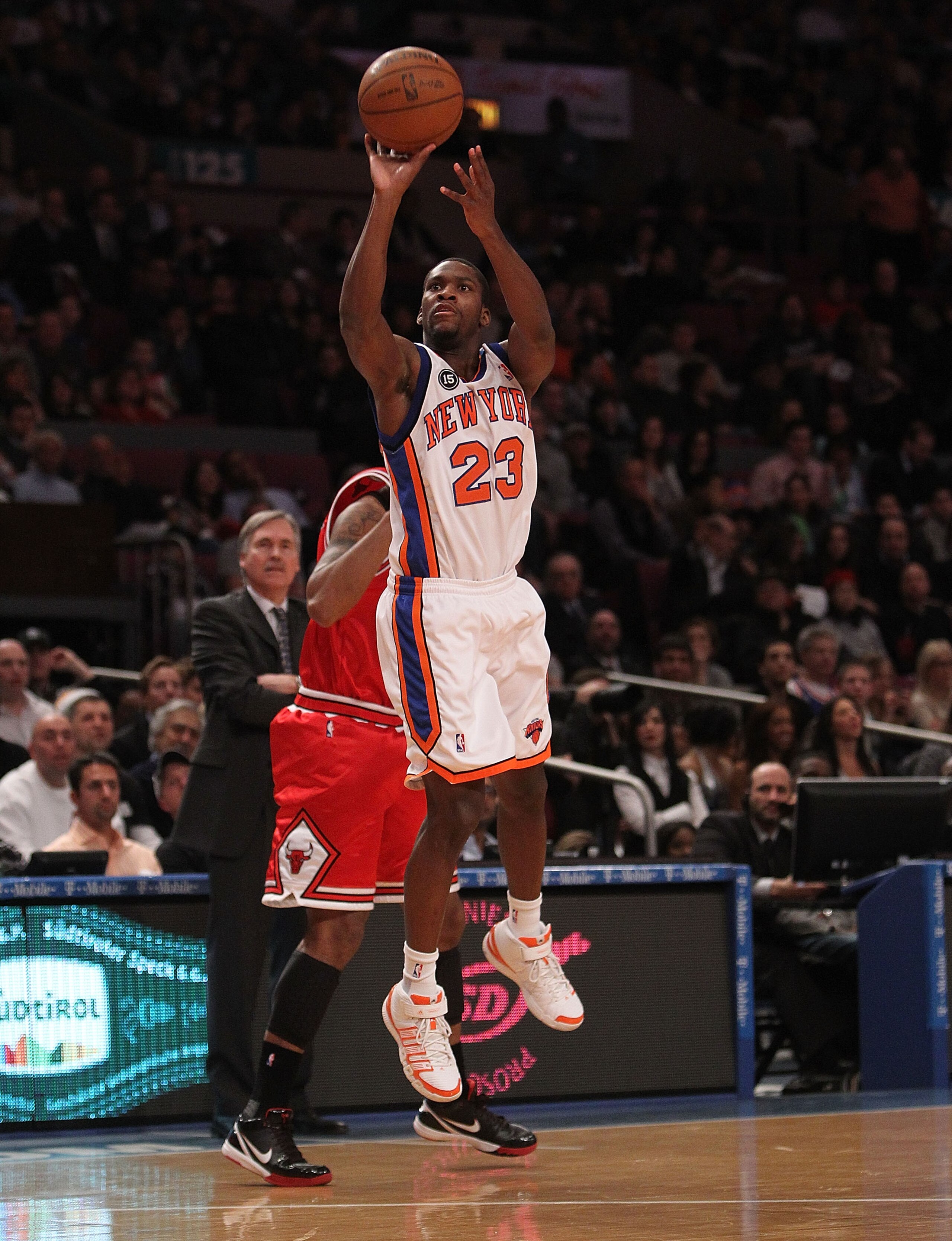 NEW YORK - FEBRUARY 17:  Toney Douglas #23 of the New York Knicks shoots a three pointer on the buzzer at the end of the first quarter against the Chicago Bulls at Madison Square Garden on February 17, 2010 in New York, New York. NOTE TO USER: User expres