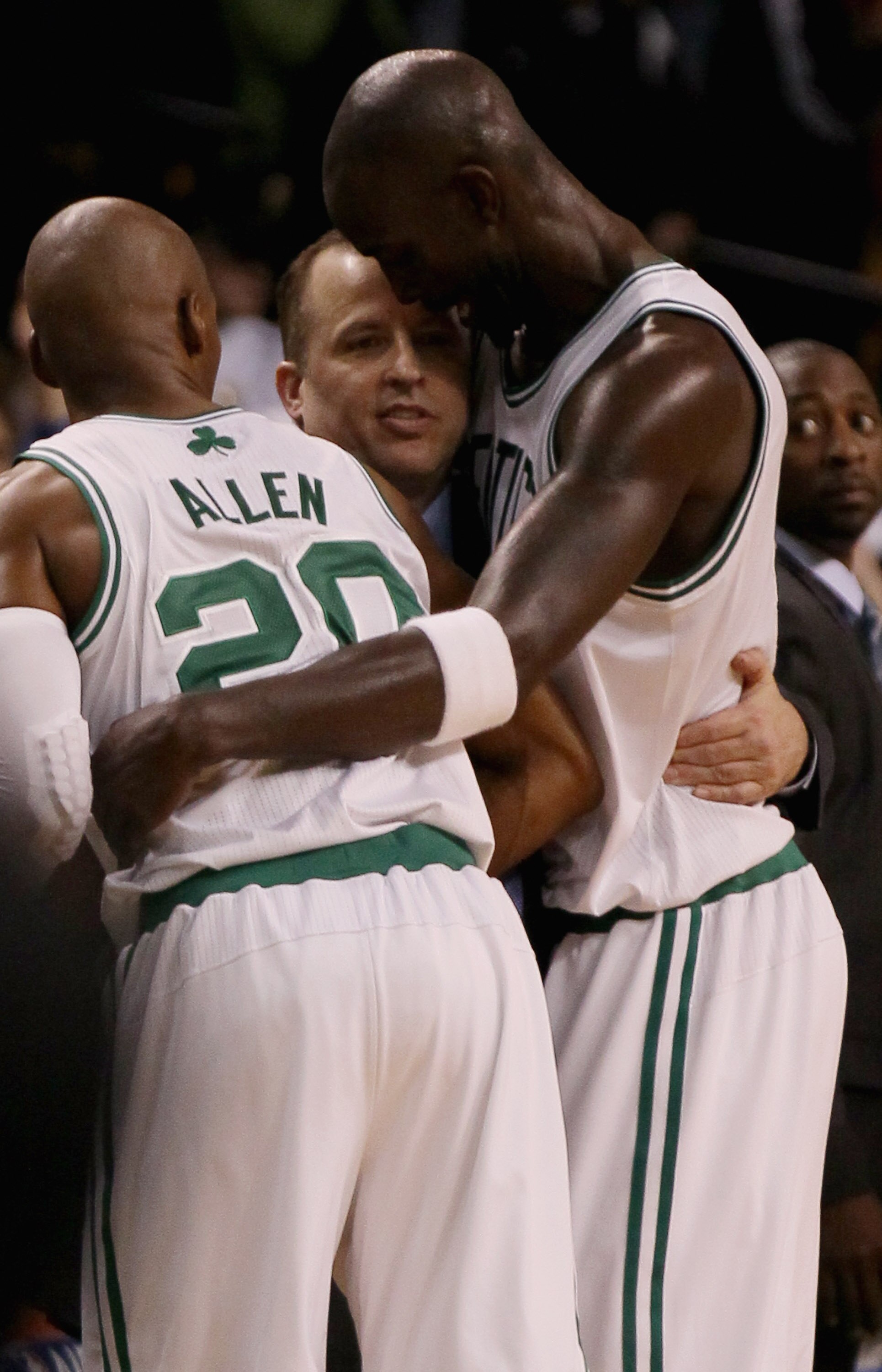 BOSTON - NOVEMBER 05:  Head coach Tom Thibodeau of the Chicago Bulls is greeted by Ray Allen #20 and Kevin Garnett #5 of the Boston Celtics after the game on November 5, 2010 at the TD Garden in Boston, Massachusetts. The Celtics defeated the Bulls 110-10