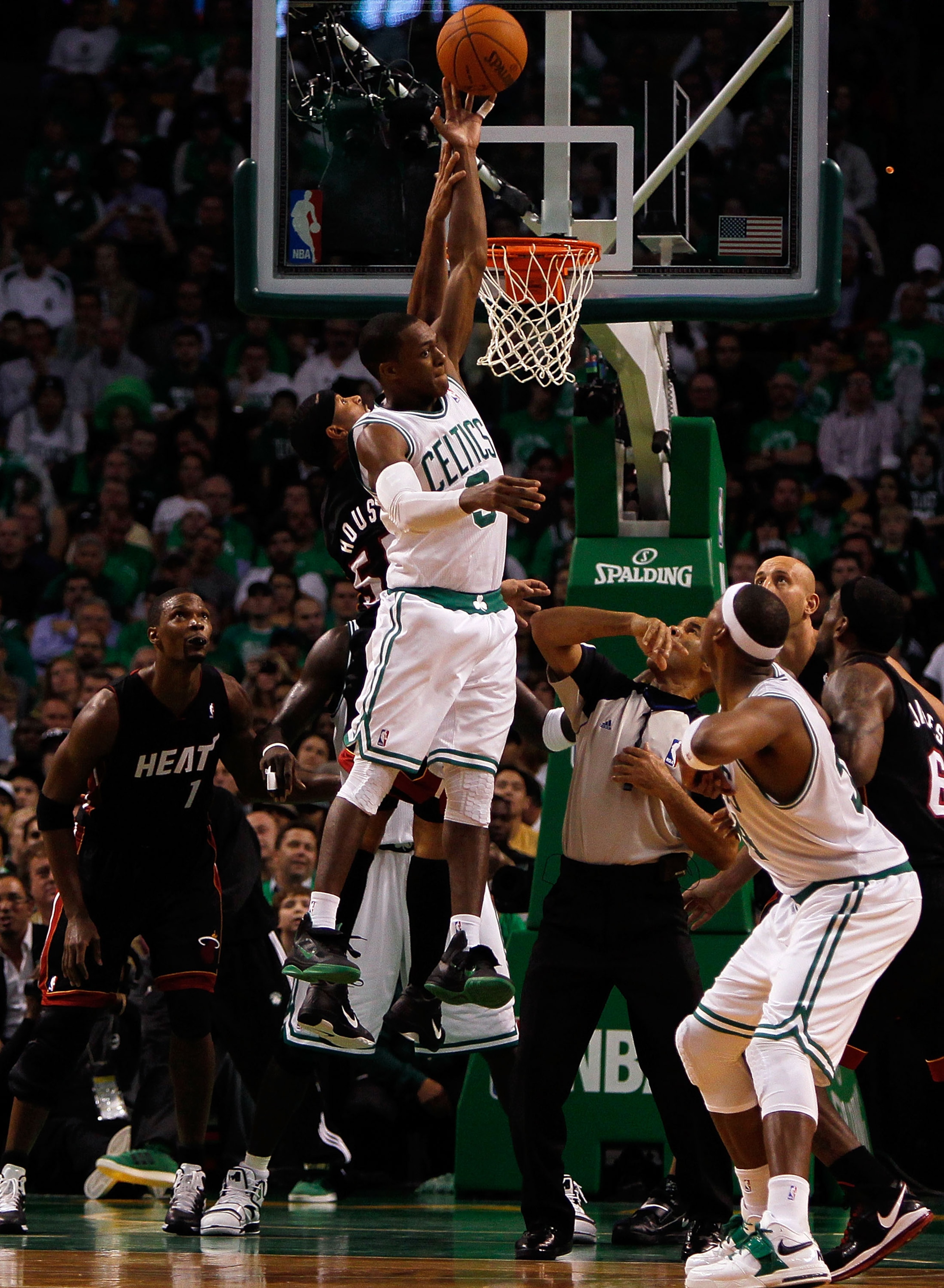 BOSTON, MA - OCTOBER 26: Eddie House #55 of the Miami Heat attempts to stop Rajon Rondo #9 of the Boston Celtics at the TD Banknorth Garden on October 26, 2010 in Boston, Massachusetts. NOTE TO USER: User expressly acknowledges and agrees that, by downloa