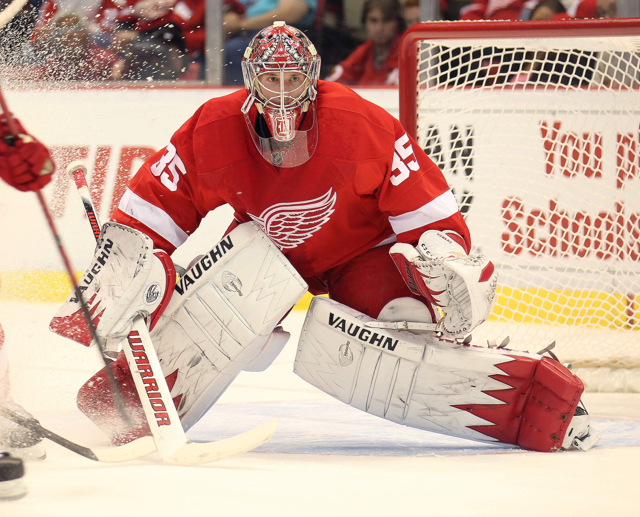 DETROIT, MI - NOVEMBER 8:  Jimmy Howard #35 of the Detroit Red Wings gets set to make a stop in a game against the Phoenix Coyotes on November 8,2010 at the Joe Louis Arena in Detroit, Michigan. (Photo by Claus Andersen/Getty Images)