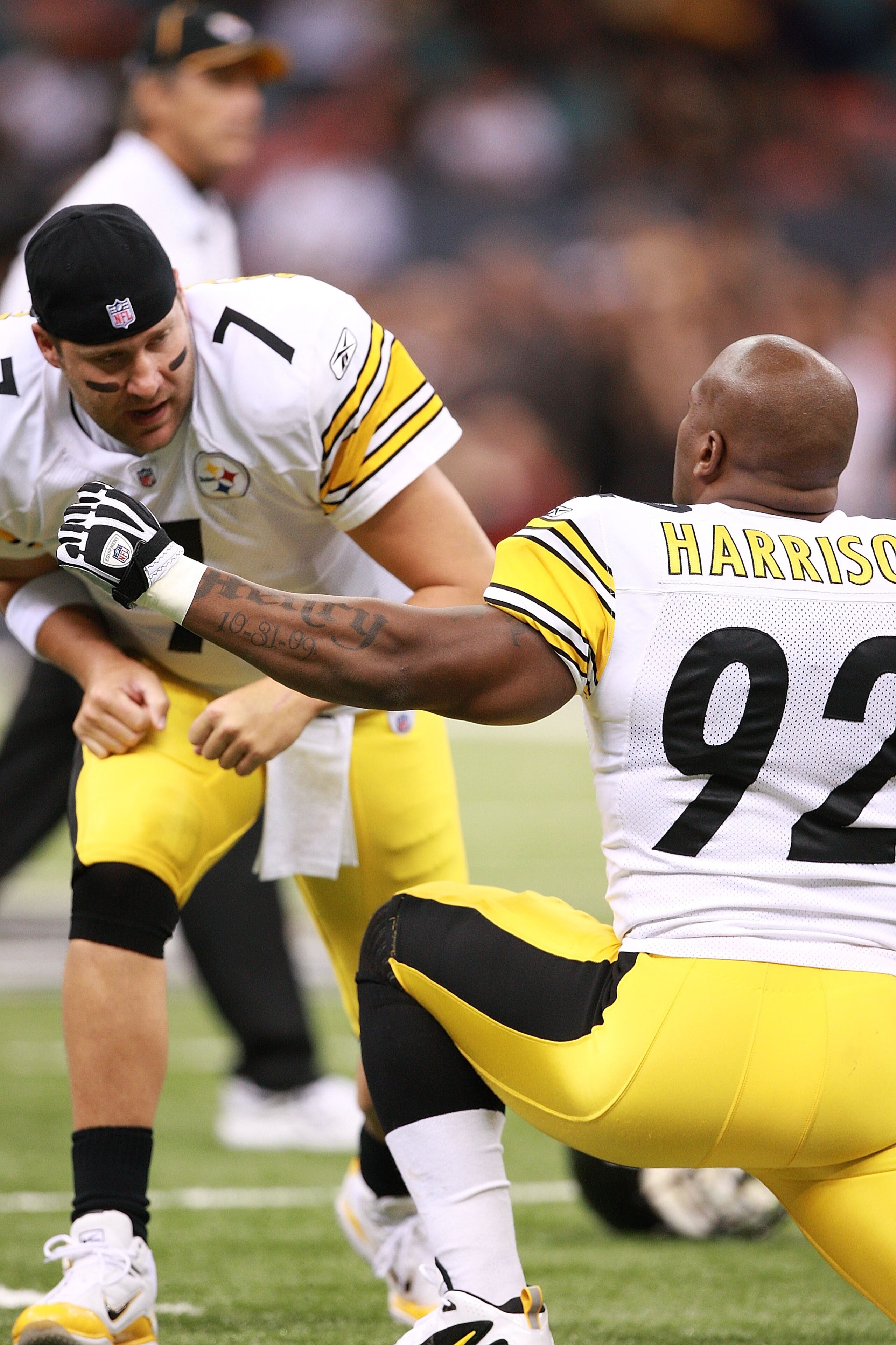 NEW ORLEANS - OCTOBER 31:  Ben Roethlisberger #7 and James Harrison #92 of the Pittsburgh Steelers warm up before their game against the New Orleans Saints at Louisiana Superdome on October 31, 2010 in New Orleans, Louisiana.  (Photo by Karl Walter/Getty