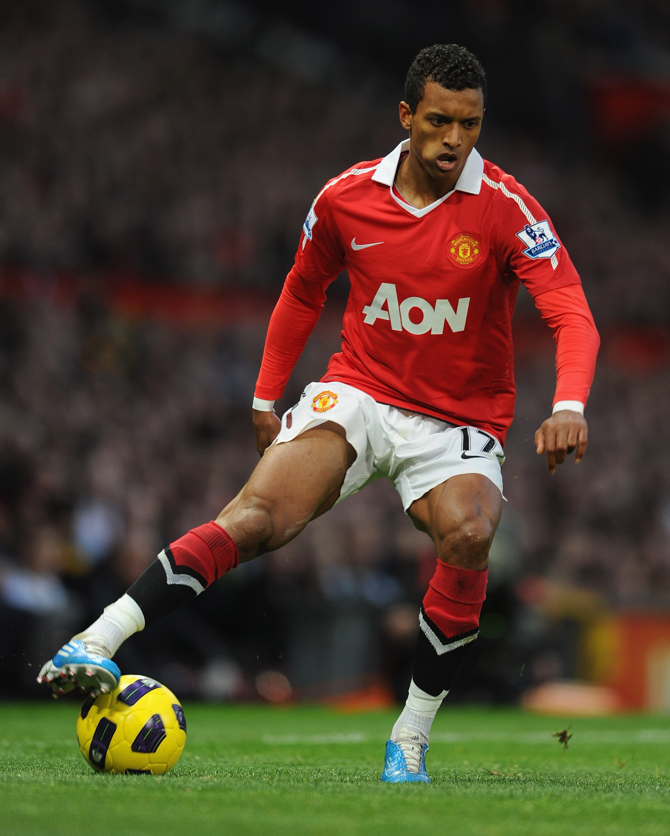 MANCHESTER, ENGLAND - OCTOBER 30: Nani of Manchester United on the ball during the Barclays Premier League match between Manchester United and Tottenham Hotspur at Old Trafford on October 30, 2010 in Manchester, England.  (Photo by Michael Regan/Getty Ima