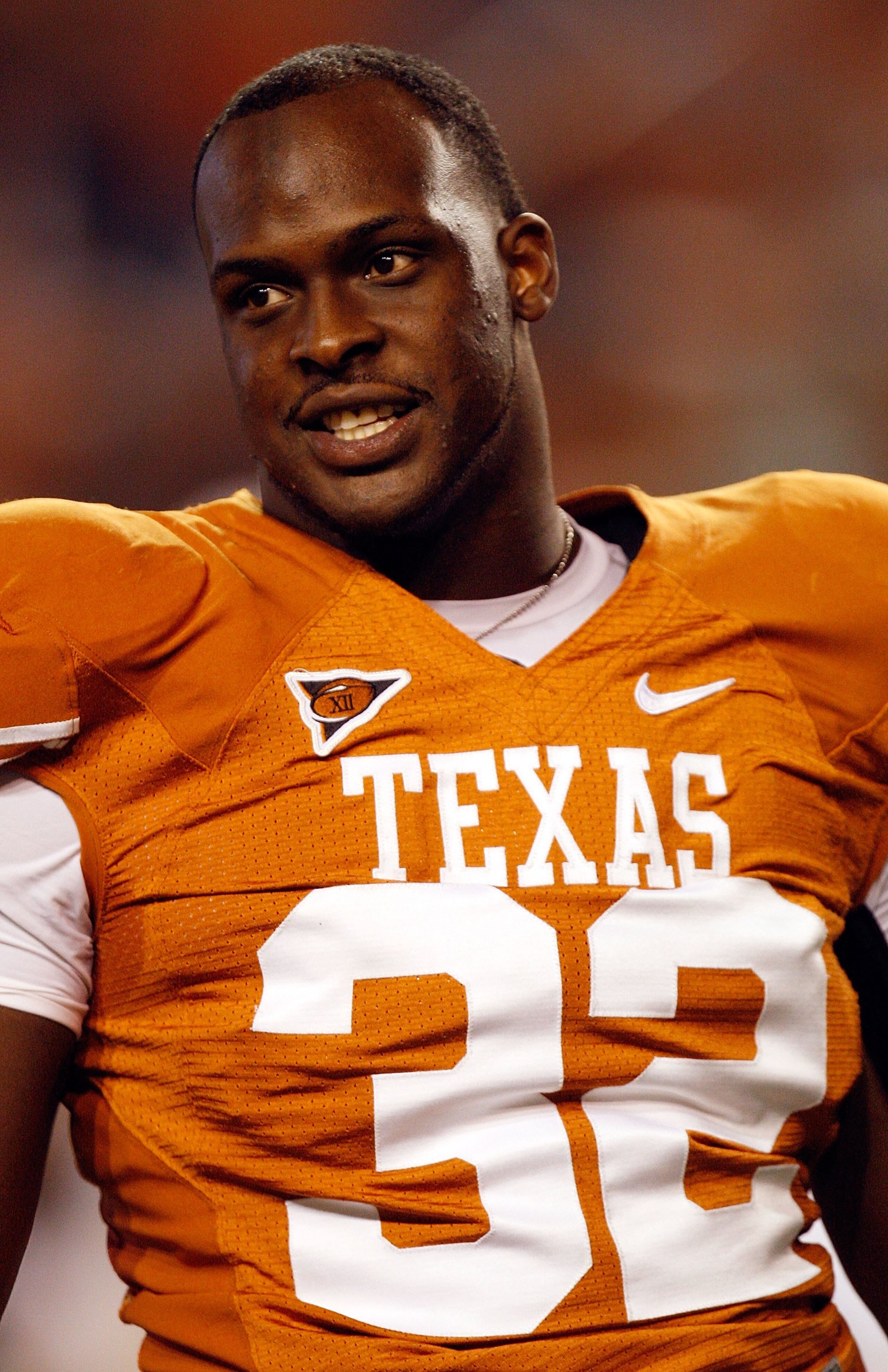 AUSTIN, TX - NOVEMBER 21:  Defensive end Eddie Jones #32 of the Texas Longhorns at Darrell K Royal-Texas Memorial Stadium on November 21, 2009 in Austin, Texas.  (Photo by Ronald Martinez/Getty Images)