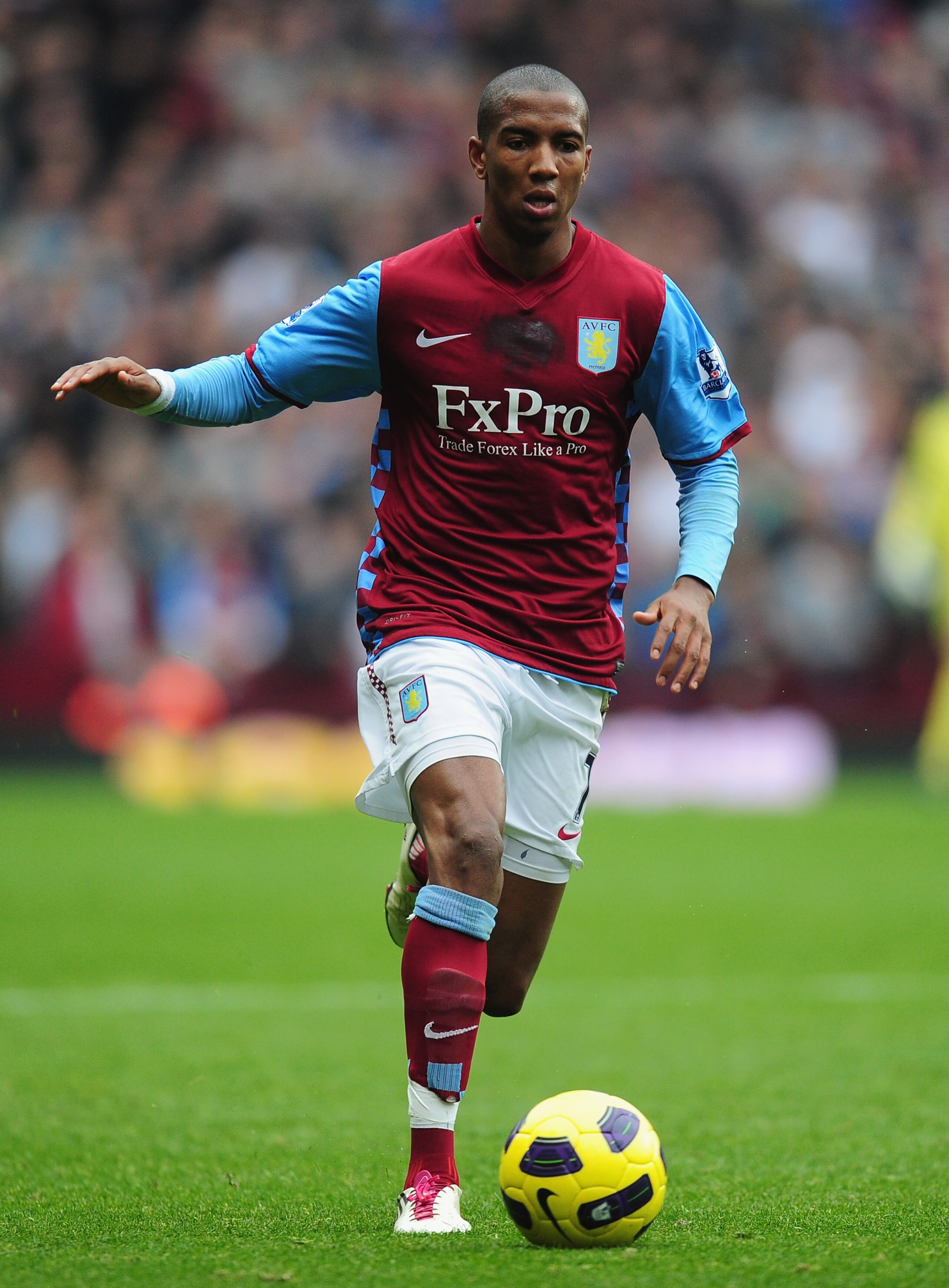 BIRMINGHAM, ENGLAND - OCTOBER 31:  Ashley Young of Aston Villa in action during the Barclays Premier League match between Aston Villa and Birmingham at Villa Park on October 31, 2010 in London, England.  (Photo by Mike Hewitt/Getty Images)