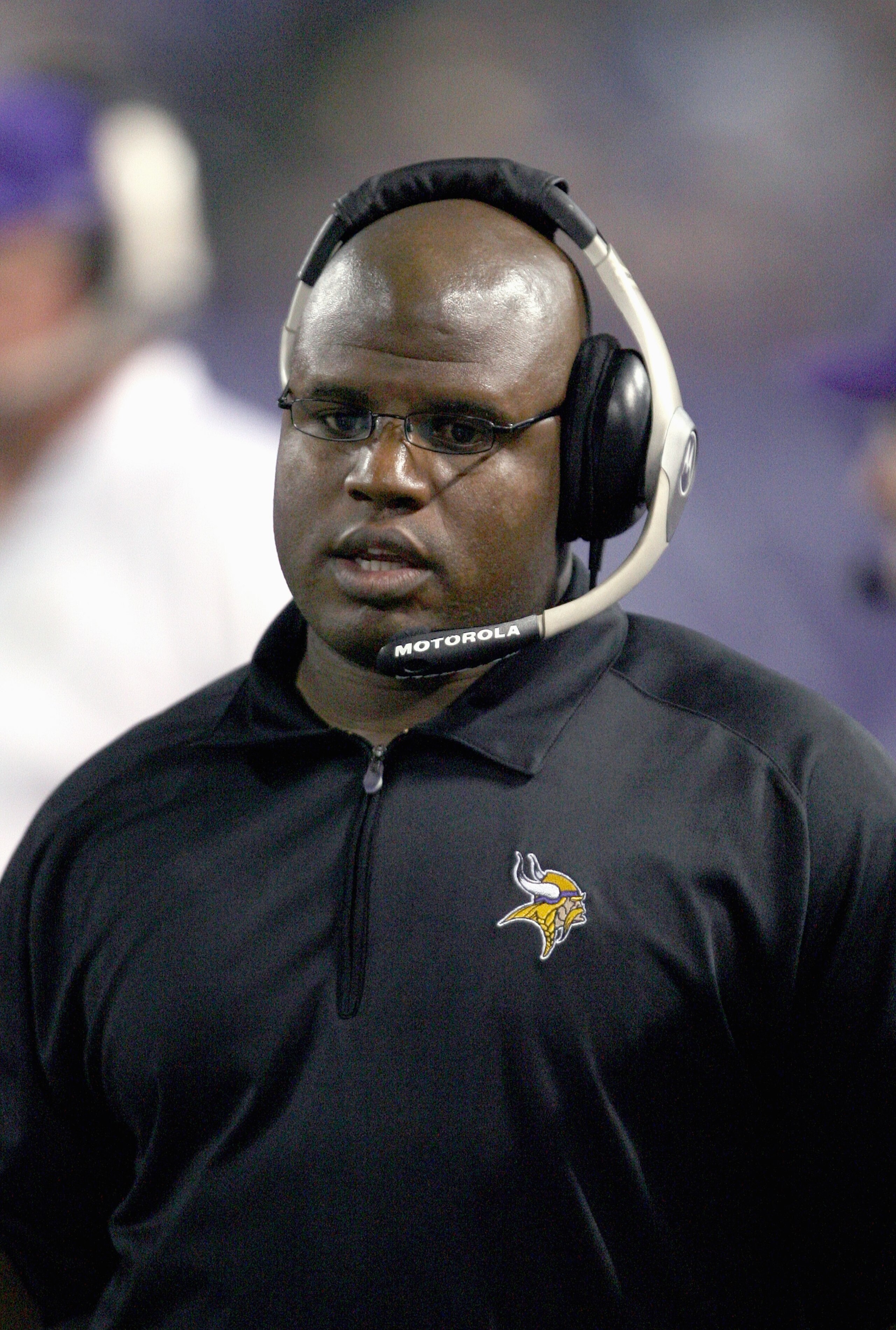 MINNEAPOLIS - AUGUST 25: Runningback coach Eric Bieniemy of the Minnesota Vikings walks on the sidelines against the Baltimore Ravens on August 25, 2006 at the H.H.H. Metrodome in Minneapolis, Minnesota. (Photo by David Sherman/Getty Images)