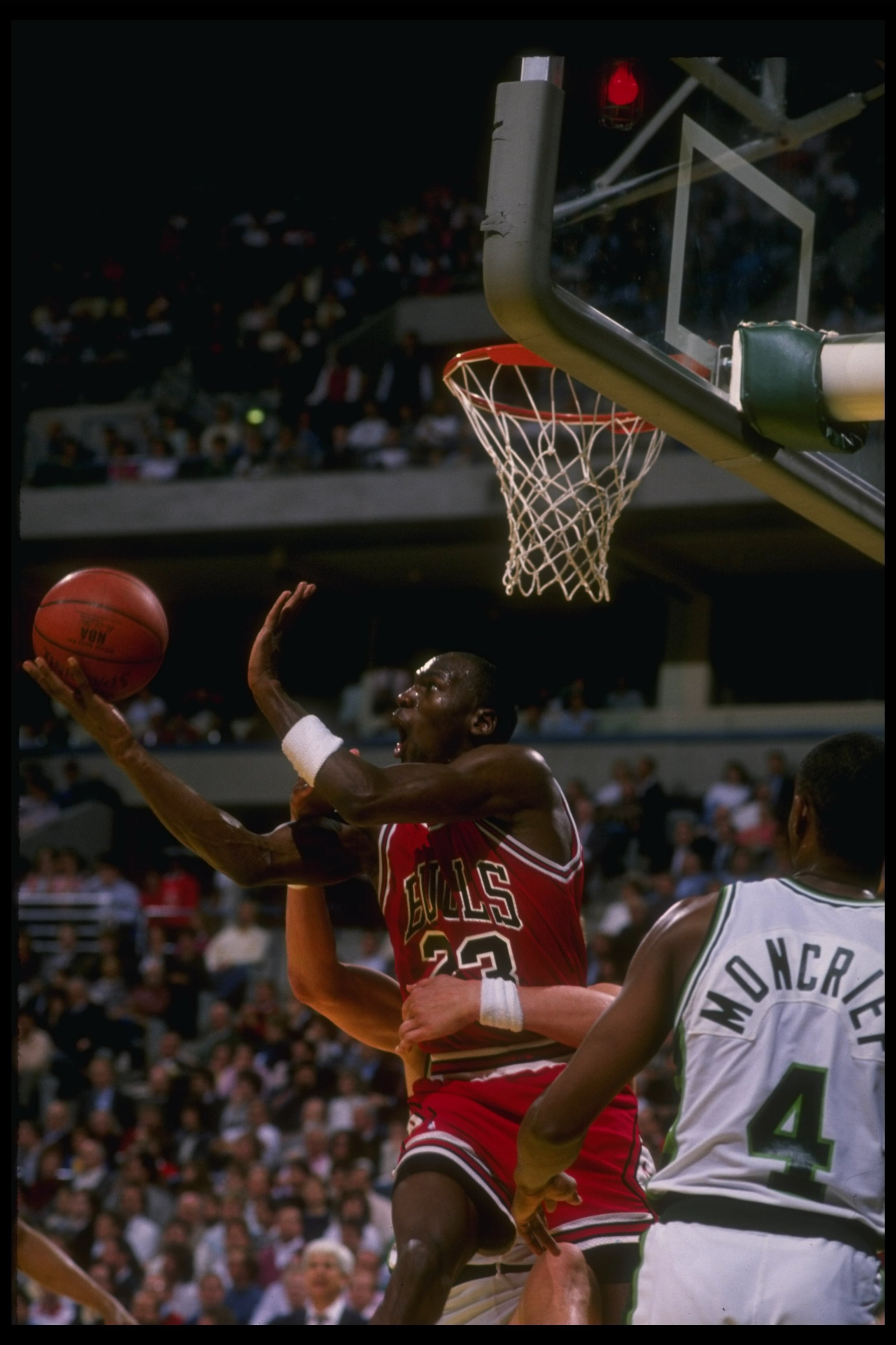 Guard Michael Jordan of the Chicago Bulls (center). Guard Michael Jordan of the Chicago Bulls (center).