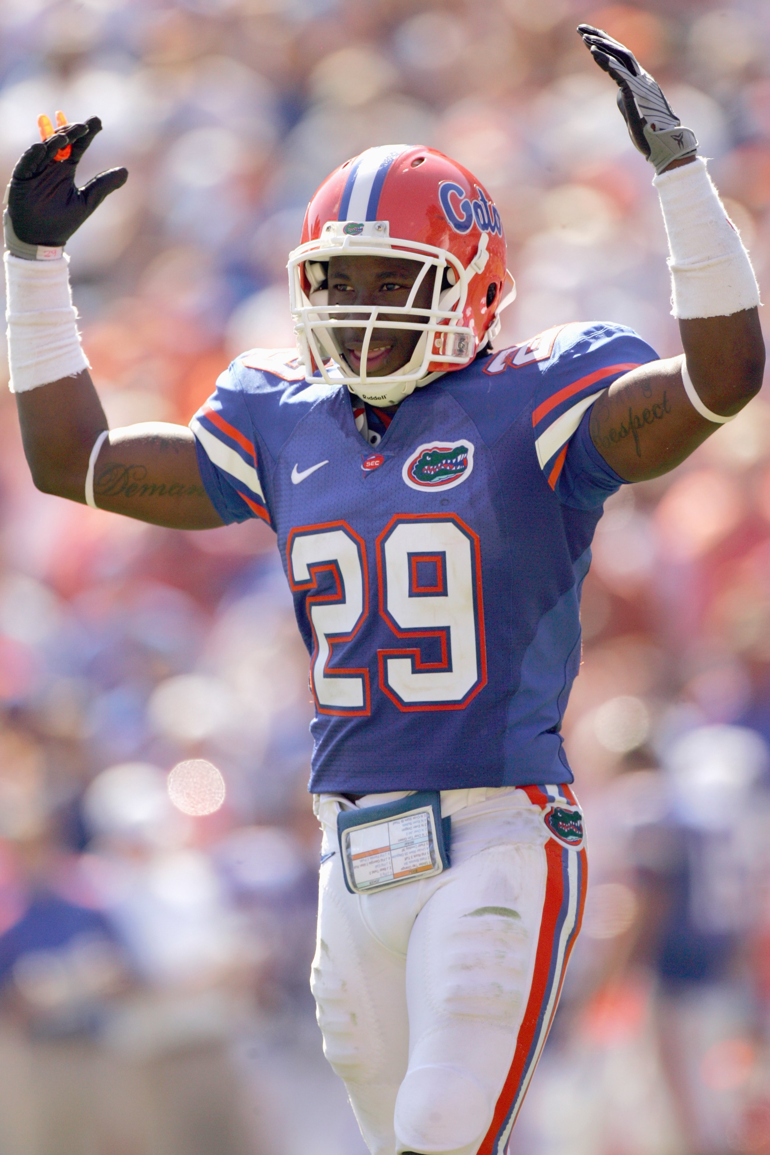 GAINESVILLE, FL - SEPTEMBER 27:  Janoris Jenkins #29 of the Florida Gators motions on the field during the game against the Mississippi Rebels at Ben Hill Griffin Stadium on September 27, 2008 in Gainesville, Florida.  (Photo by Sam Greenwood/Getty Images