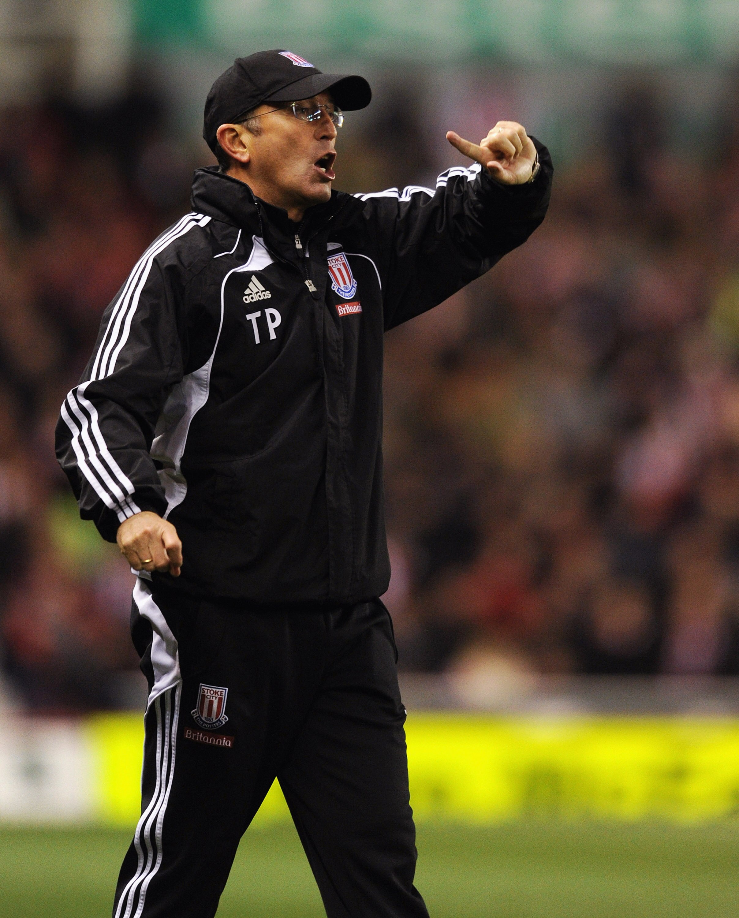 STOKE ON TRENT, ENGLAND - NOVEMBER 09: Stoke manager Tony Pulis gestures during the Barclays Premier League match between Stoke City and Birmingham City at the Britannia Stadium on November 9, 2010 in Stoke on Trent, England. (Photo by Michael Regan/Get STOKE ON TRENT, ENGLAND - NOVEMBER 09: Stoke manager Tony Pulis gestures during the Barclays Premier League match between Stoke City and Birmingham City at the Britannia Stadium on November 9, 2010 in Stoke on Trent, England. (Photo by Michael Regan/Get