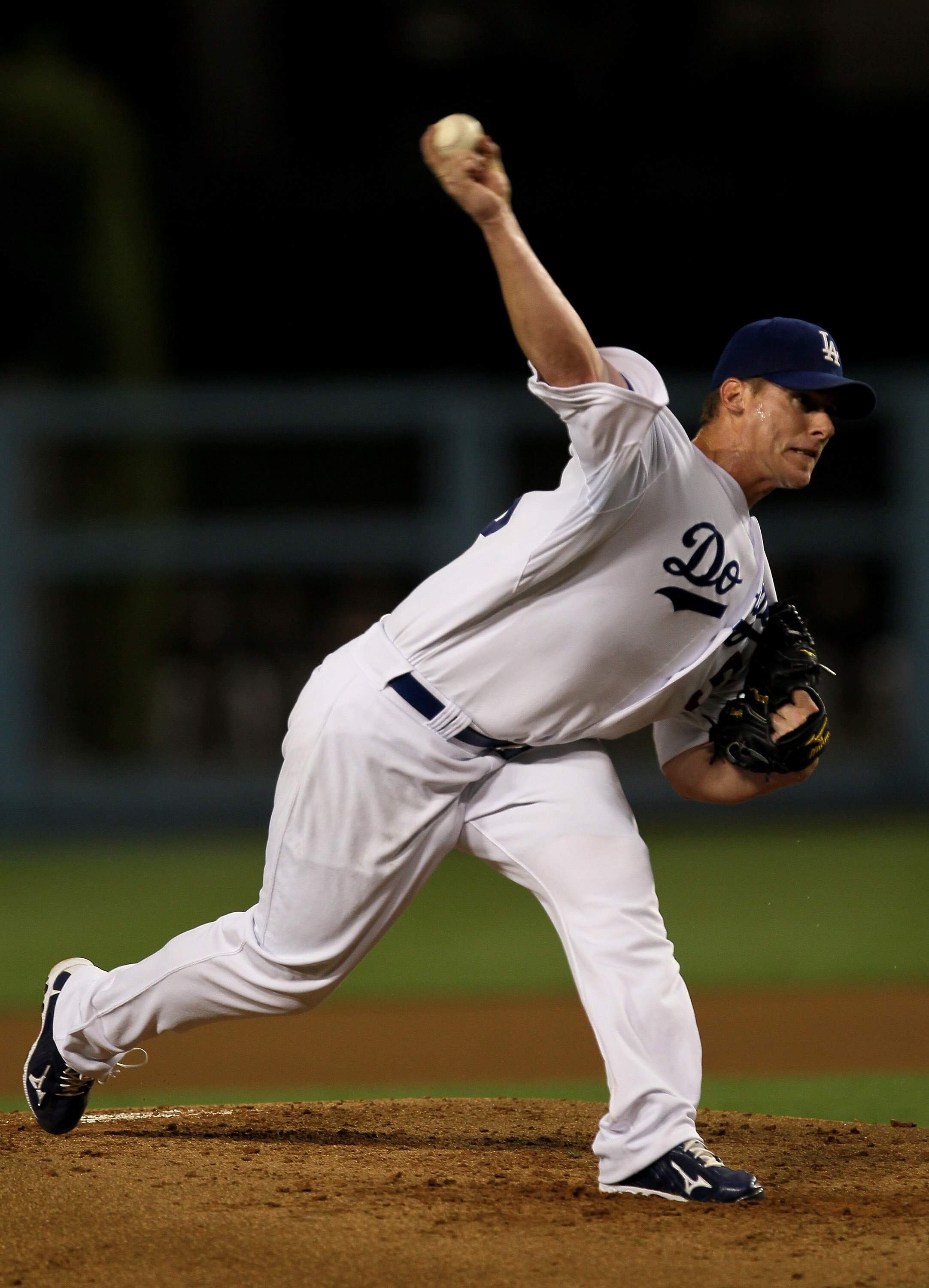 LOS ANGELES, CA - SEPTEMBER 03:  Chad Billingsley #58 of the Los Angeles Dodgers throws a pitch against the San Francisco Giants on September 3, 2010 at Dodger Stadium in Los Angeles, California.  (Photo by Stephen Dunn/Getty Images)