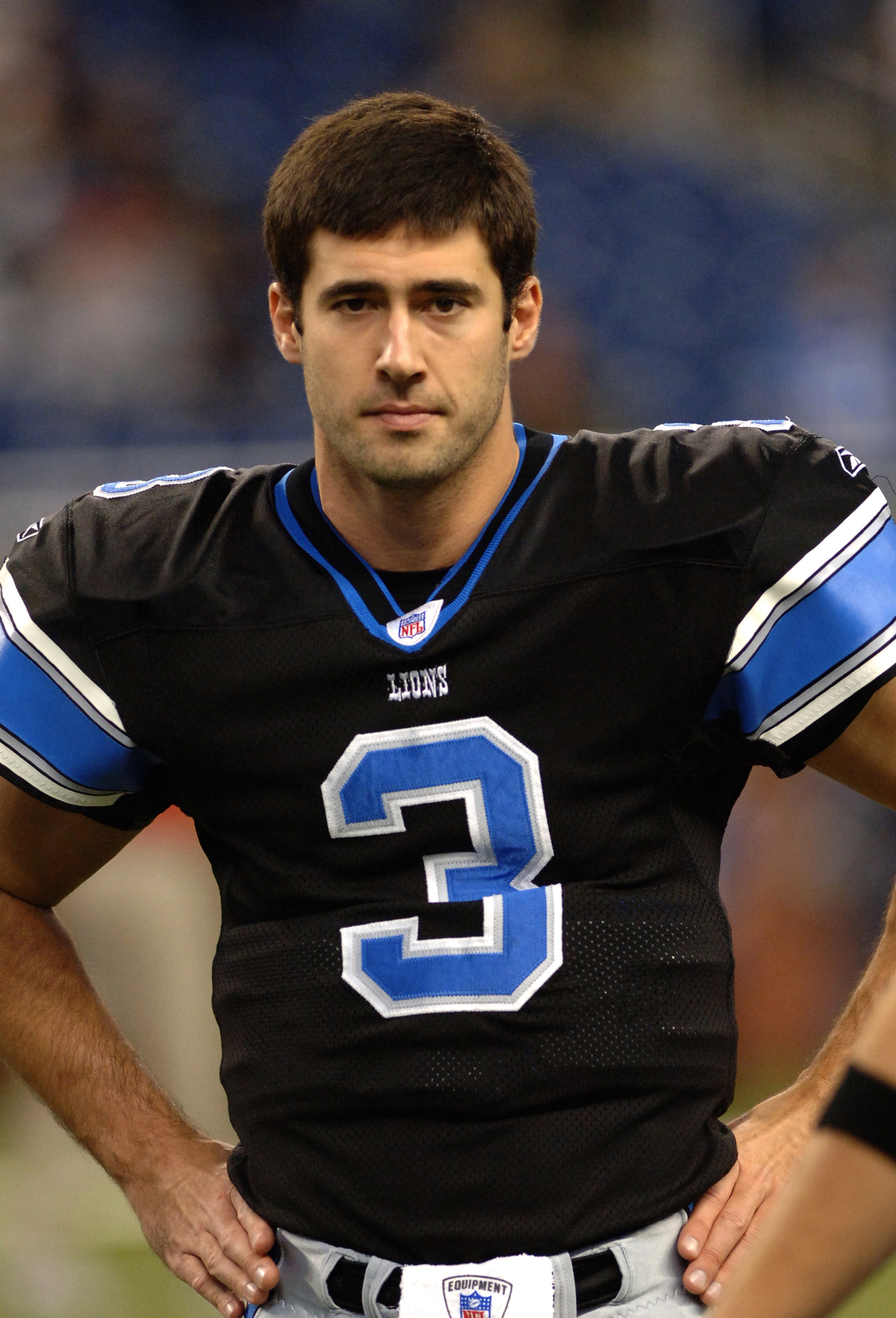 Detroit Lions quarterback Joey Harrington watches play in a Thanksgiving Day game, November 24, 2005, at Ford Field, Detroit. The Atlanta Falcons defeated the Lions 27 - 7. (Photo by Al Messerschmidt/Getty Images) Detroit Lions quarterback Joey Harrington watches play in a Thanksgiving Day game, November 24, 2005, at Ford Field, Detroit. The Atlanta Falcons defeated the Lions 27 - 7. (Photo by Al Messerschmidt/Getty Images)