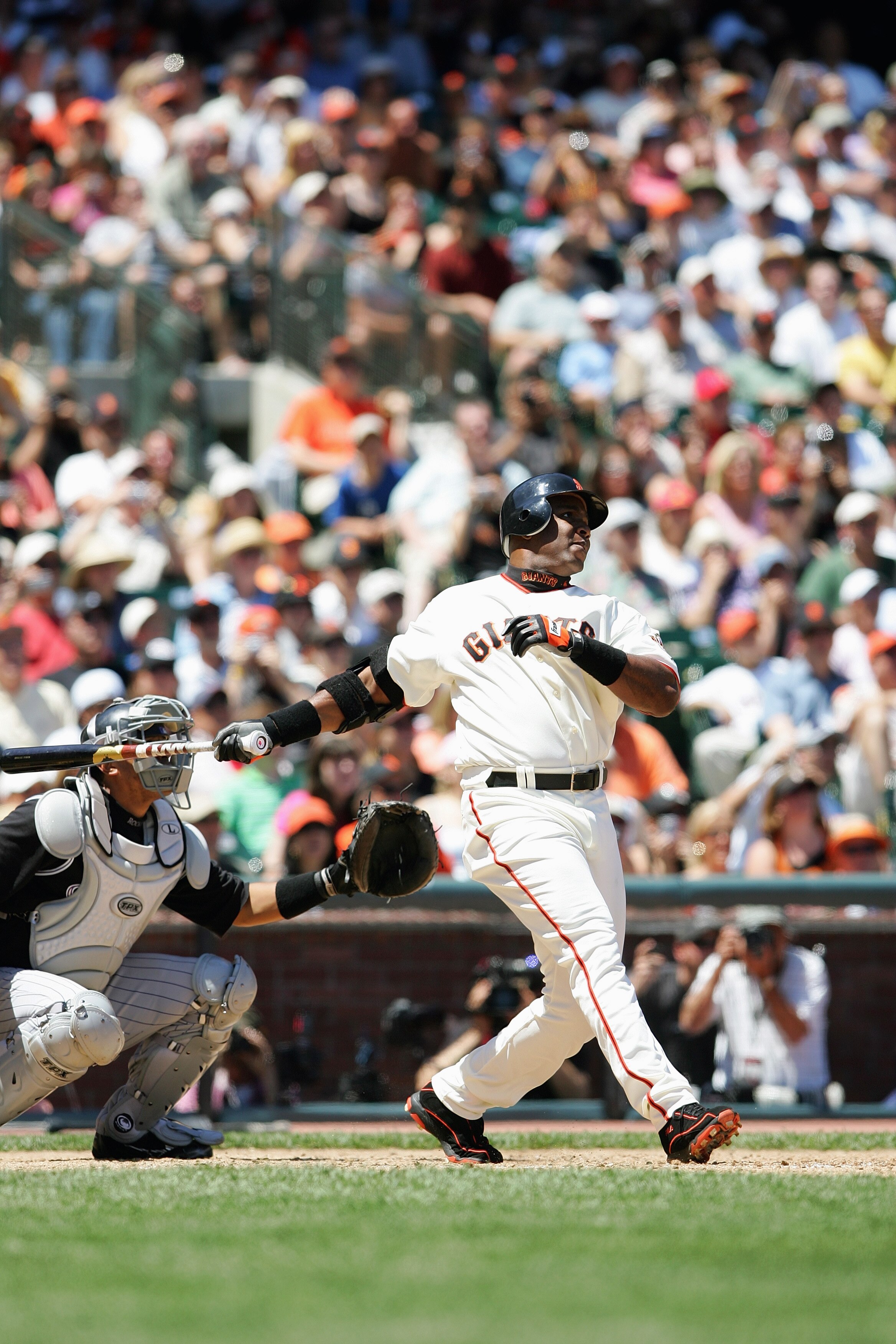 SAN FRANCISCO - MAY 28:  Barry Bonds #25 of the San Francisco Giants hits his 715th career home run, passing Babe Ruth for second place on the all-time home run list, in the fourth inning of the game against the Colorado Rockies at AT&T Park on May 28, 20
