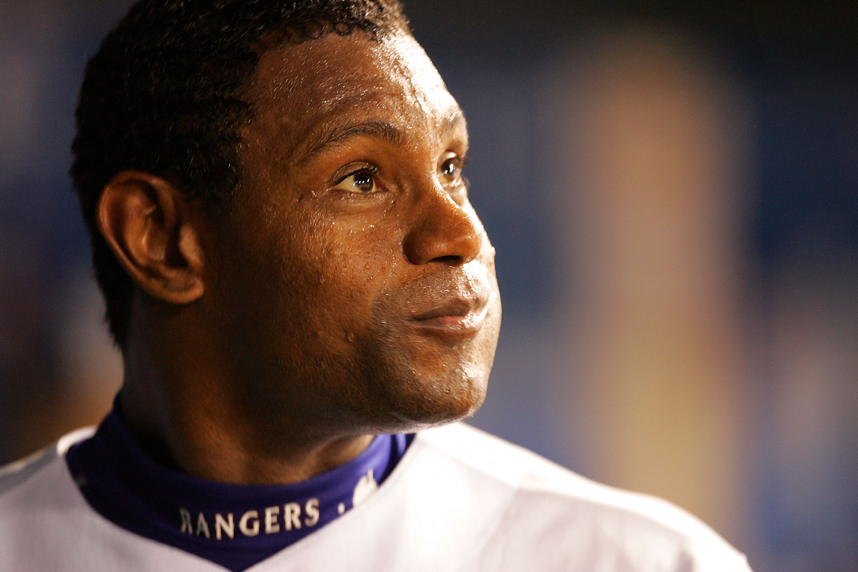 ARLINGTON, TX - JUNE 20:  Sammy Sosa #21 of the Texas Rangers reacts after hitting his 600th career home run against the Chicago Cubs during their inter-league game on June 20, 2007 at Rangers Ballpark in Arlington, Texas.  (Photo by Ronald Martinez/Getty